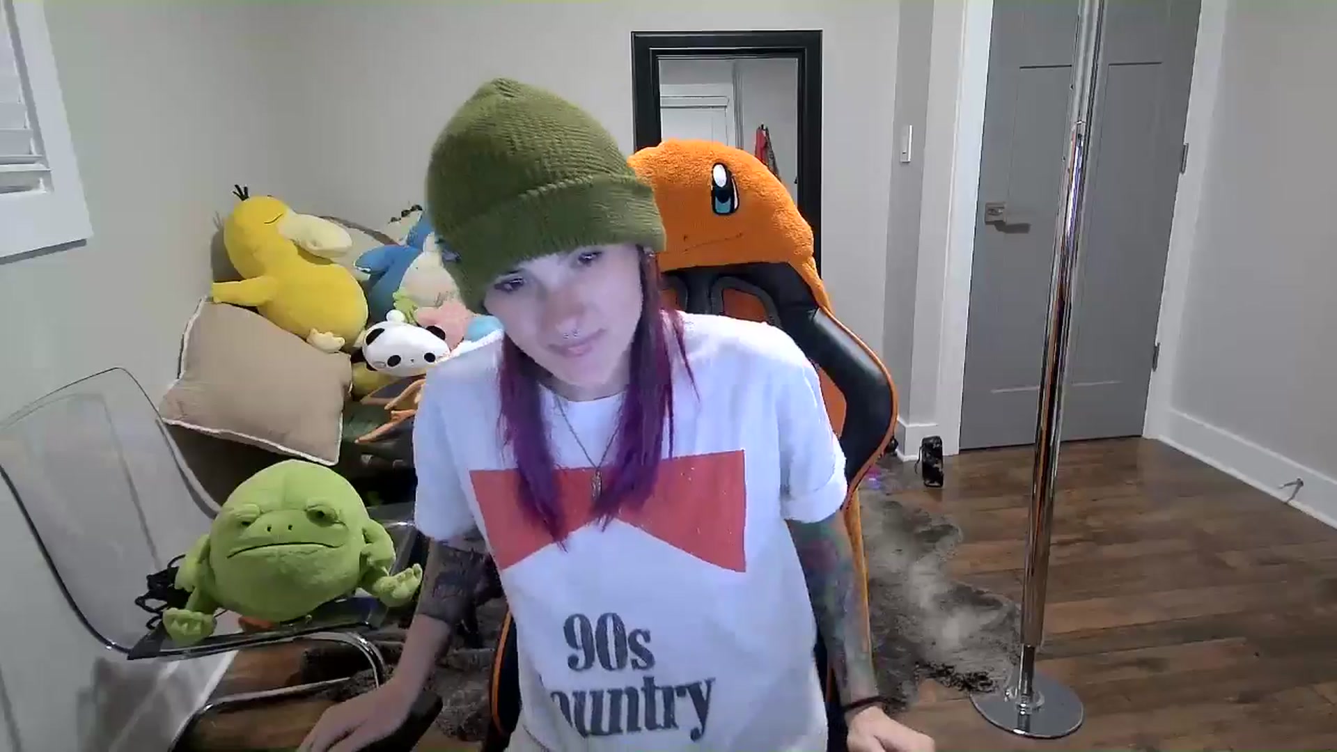 Gallery image thumbnail from Fueledbyfiona's myfreecams stream on, 09/21/2025, 03:23 image 13 of 20