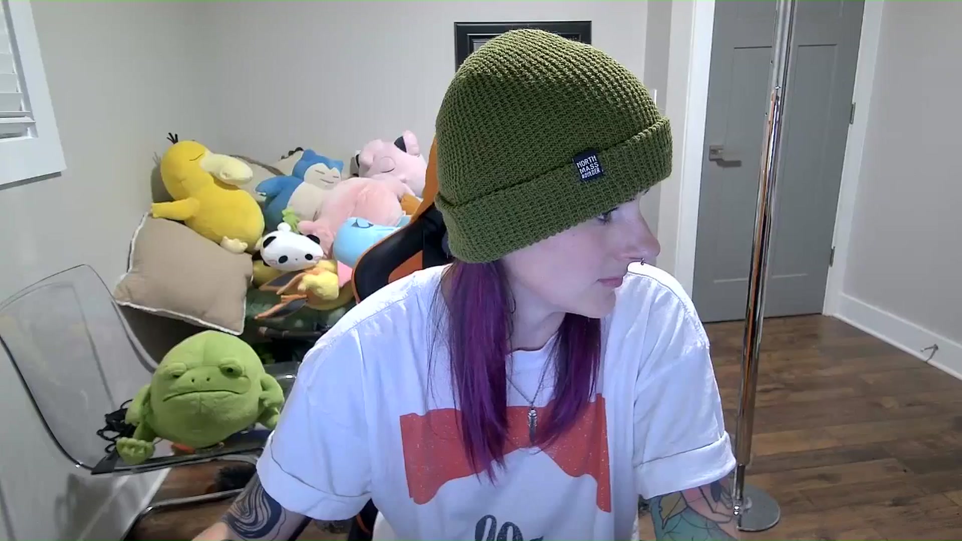 Gallery image thumbnail from Fueledbyfiona's myfreecams stream on, 09/21/2025, 03:23 image 12 of 20
