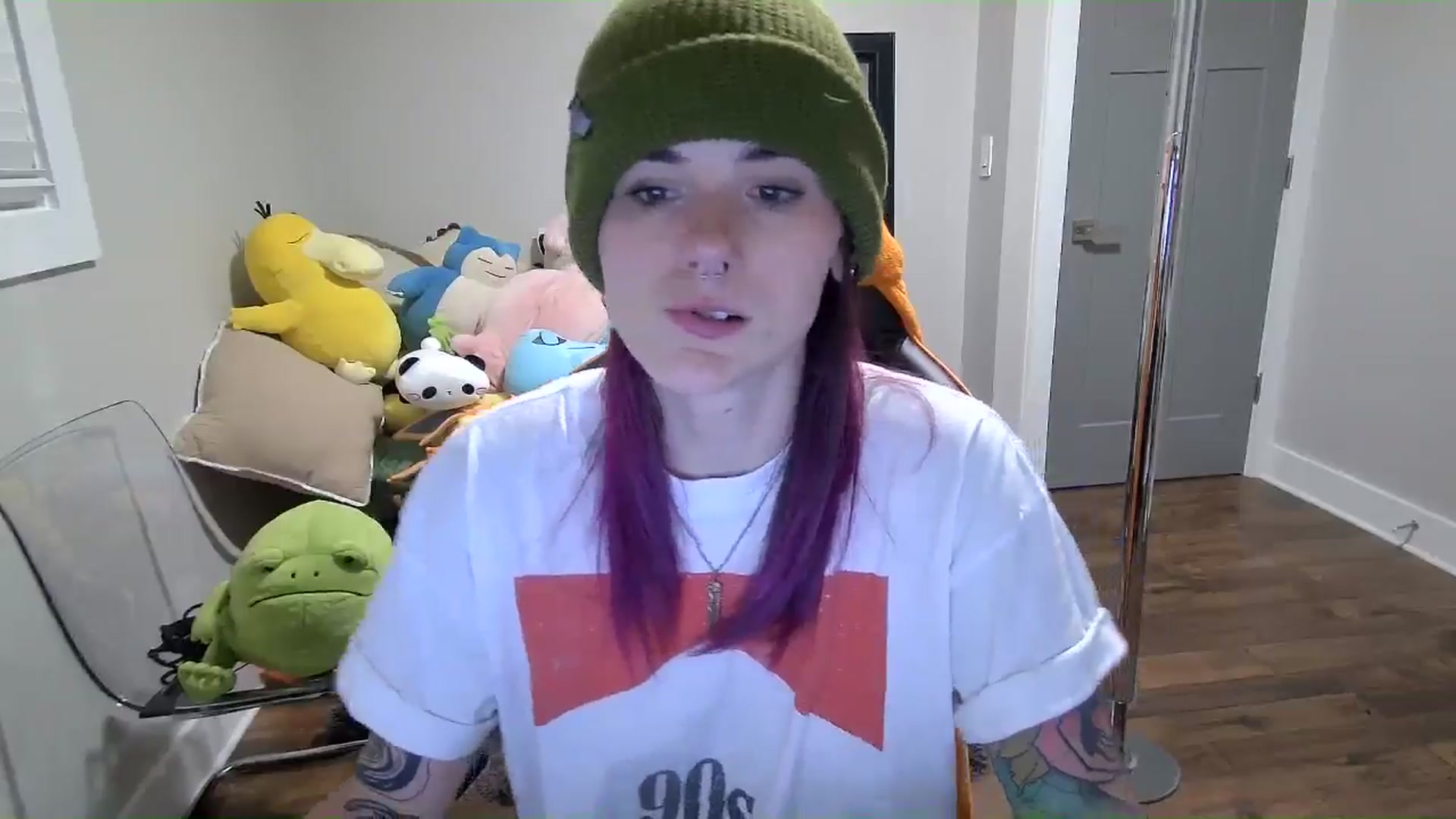 Gallery image thumbnail from Fueledbyfiona's myfreecams stream on, 09/21/2025, 03:23 image 11 of 20