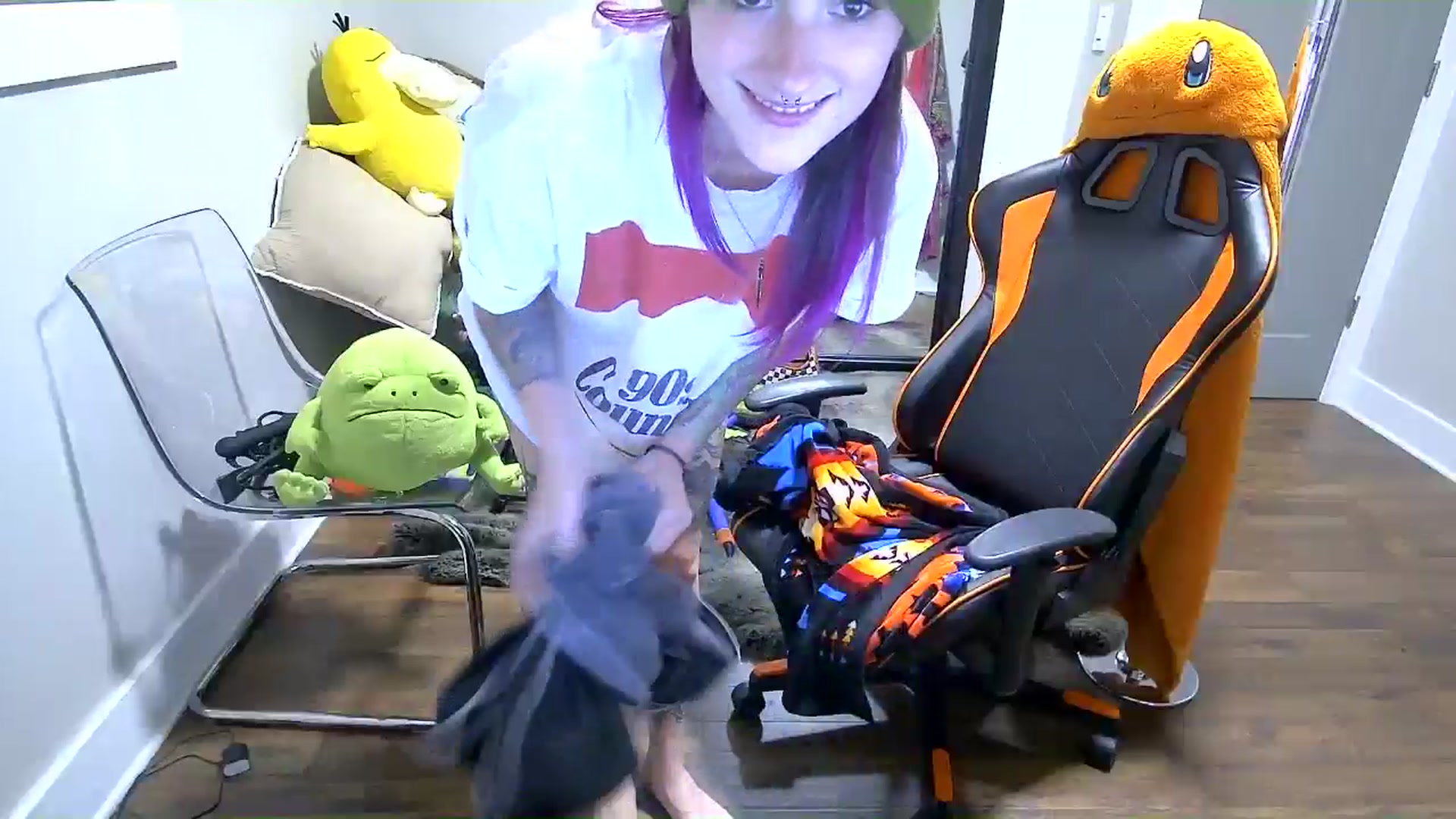 Gallery image thumbnail from Fueledbyfiona's myfreecams stream on, 09/21/2025, 03:23 image 20 of 20