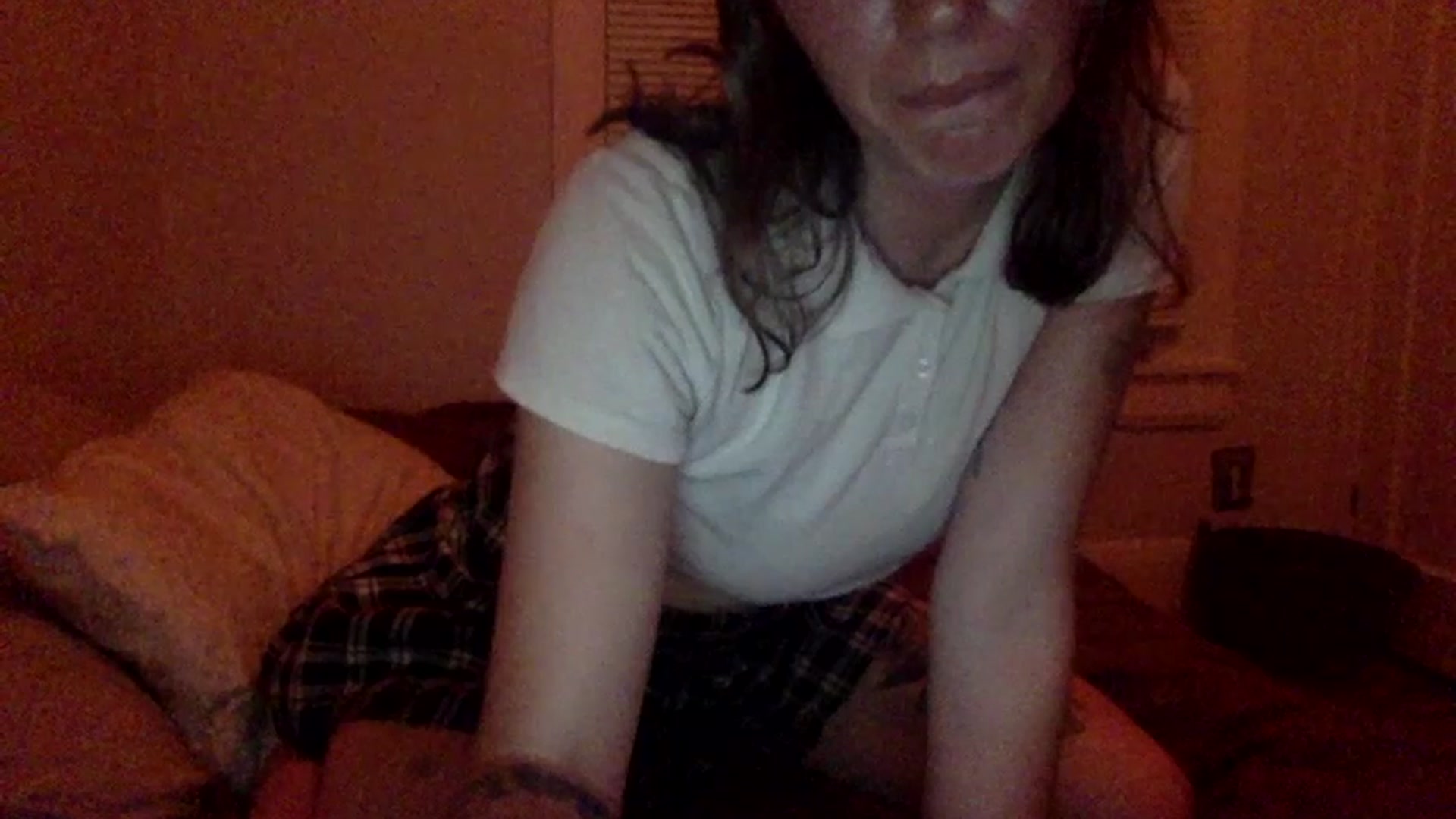 Gallery image thumbnail from FunFoofy's myfreecams stream on, 09/27/2025, 04:17 image 6 of 20