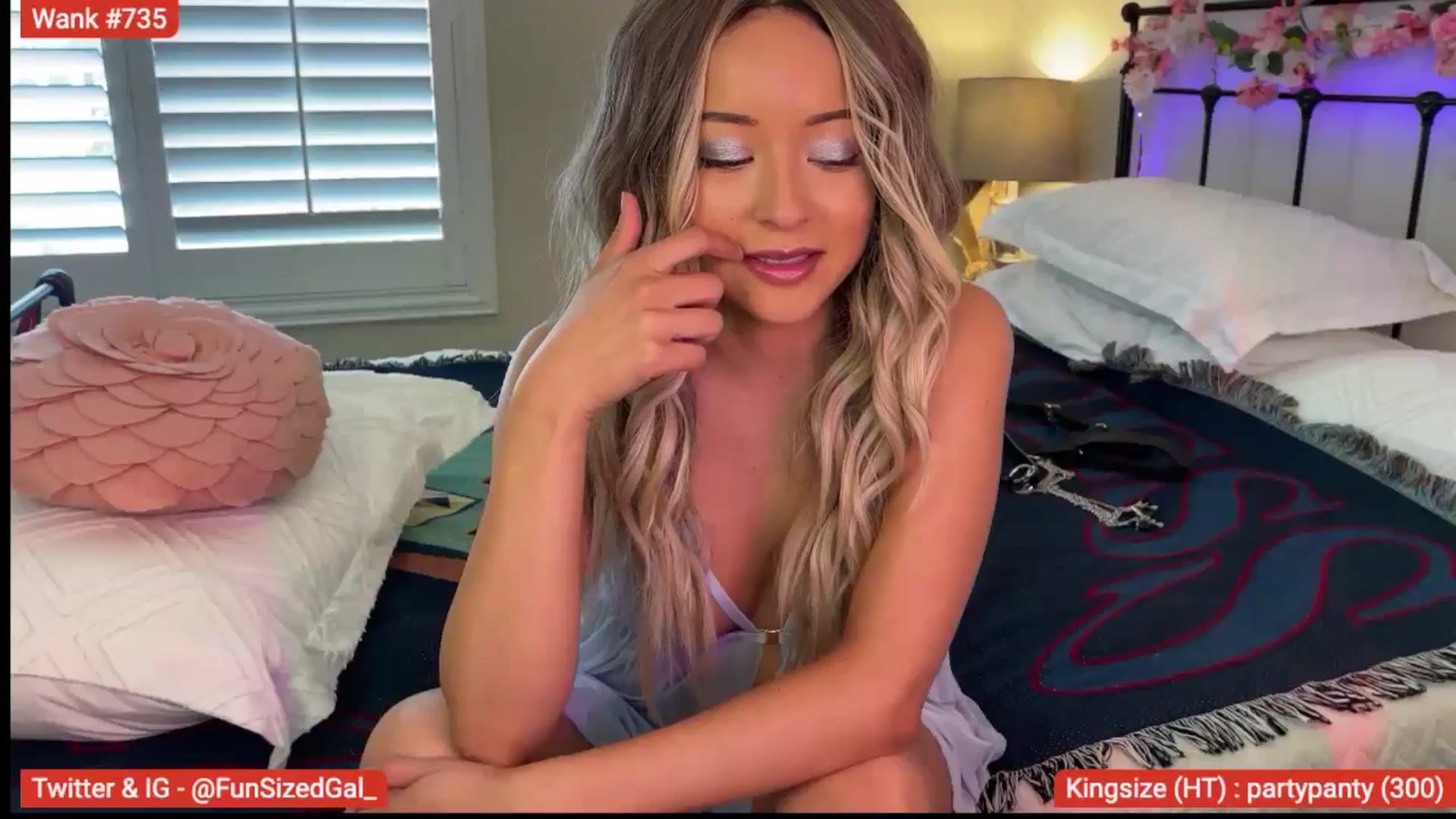 Gallery image thumbnail from FunSizedGal's myfreecams stream on, 08/18/2024, 21:45 image 7 of 20