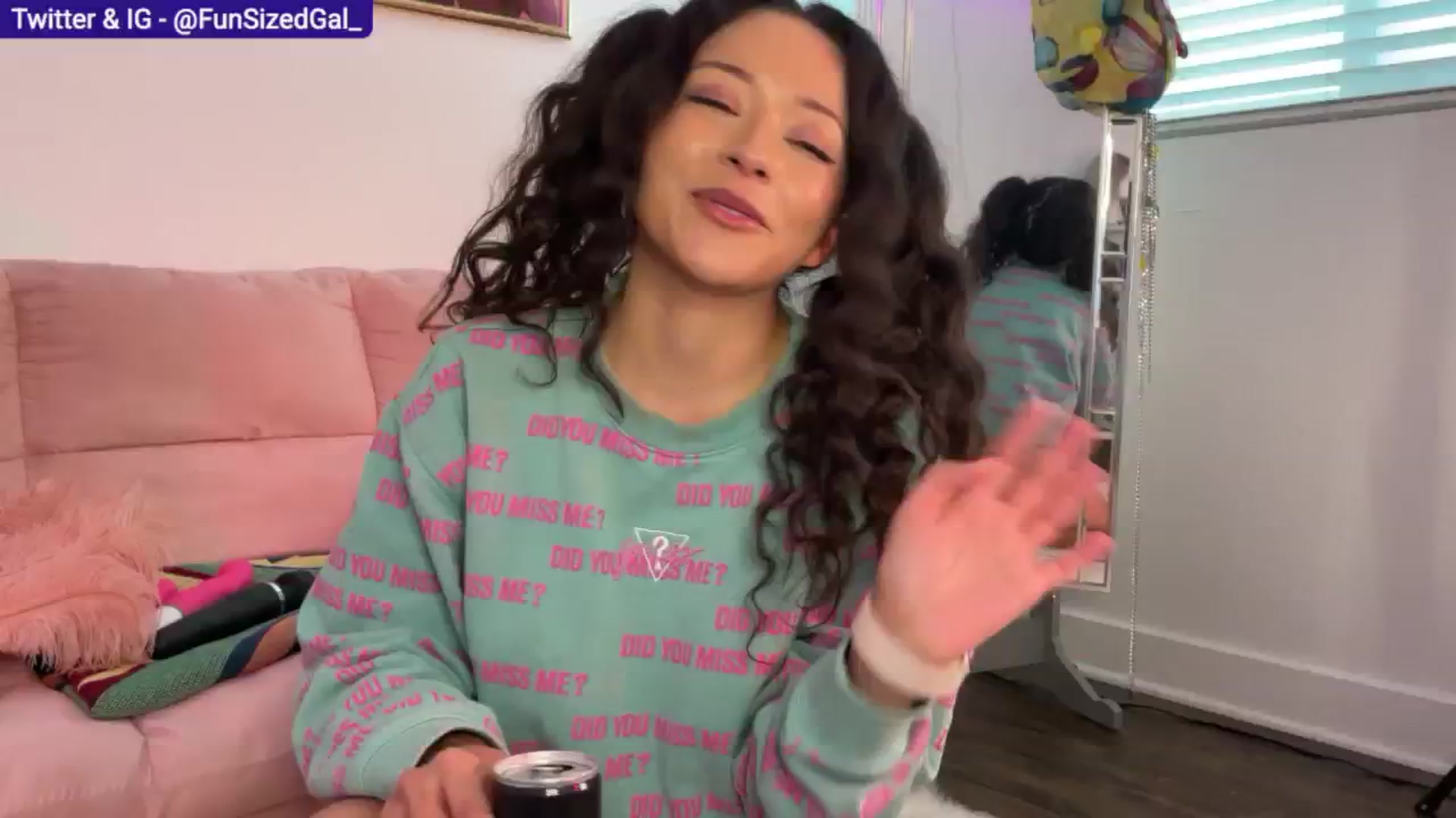 Gallery image thumbnail from FunSizedGal's myfreecams stream on, 03/16/2025, 22:58 image 16 of 20