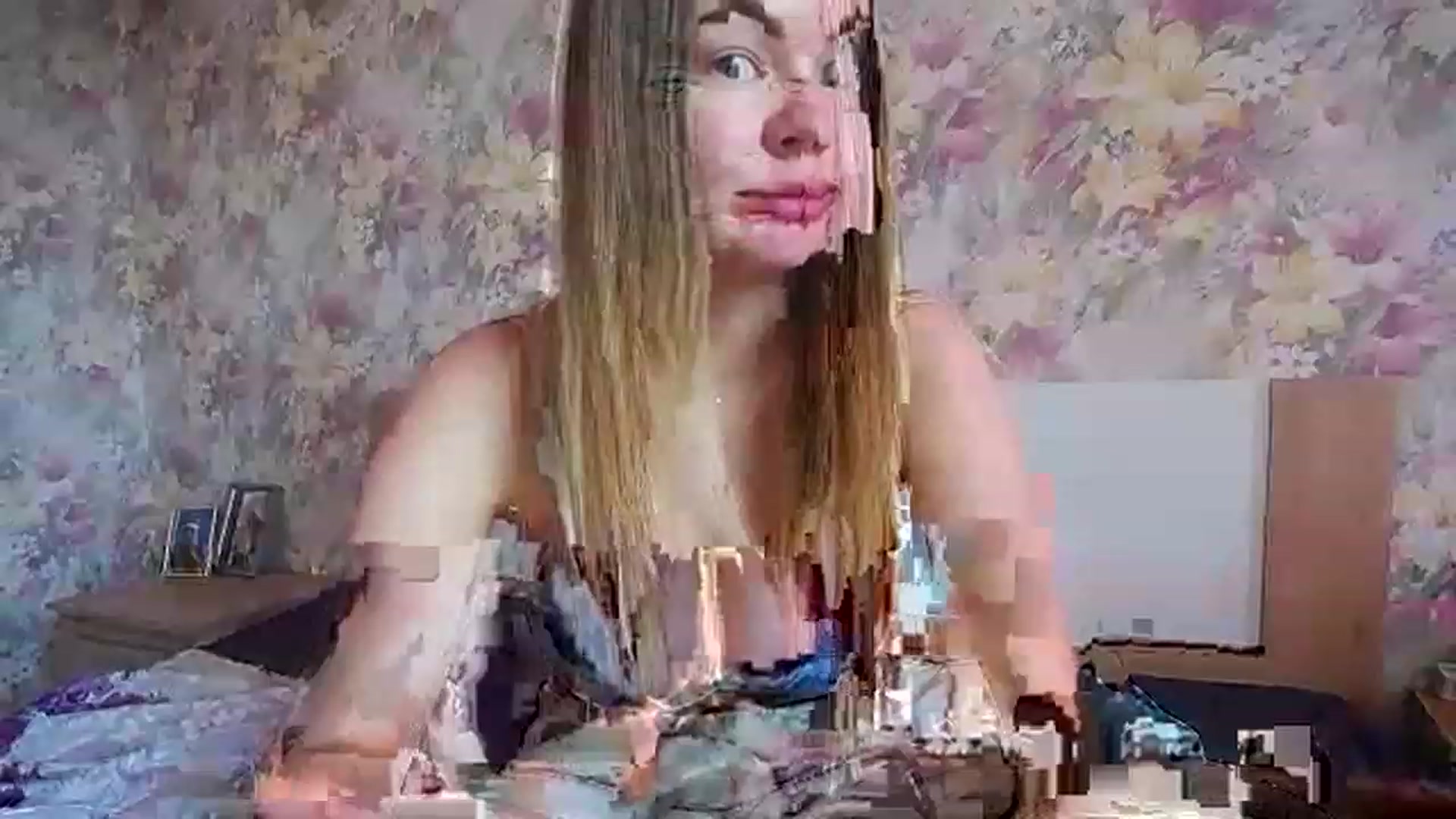 Gallery image thumbnail from FunSun5's myfreecams stream on, 04/27/2023, 13:47 image 7 of 20