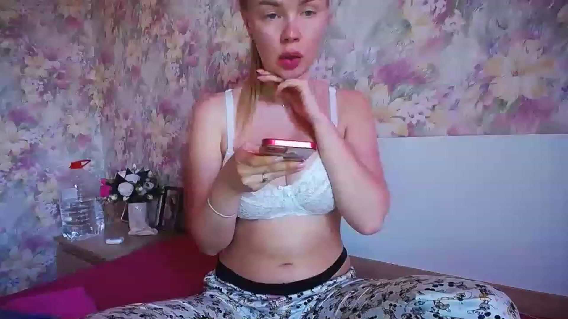 Gallery image thumbnail from FunSun5's myfreecams stream on, 05/15/2023, 16:56 image 13 of 20