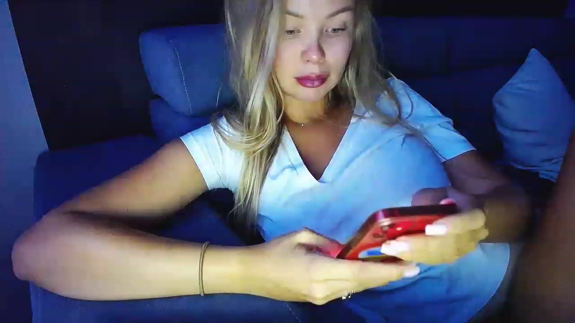 Gallery image thumbnail from FunSun5's myfreecams stream on, 07/27/2023, 18:22 image 10 of 20