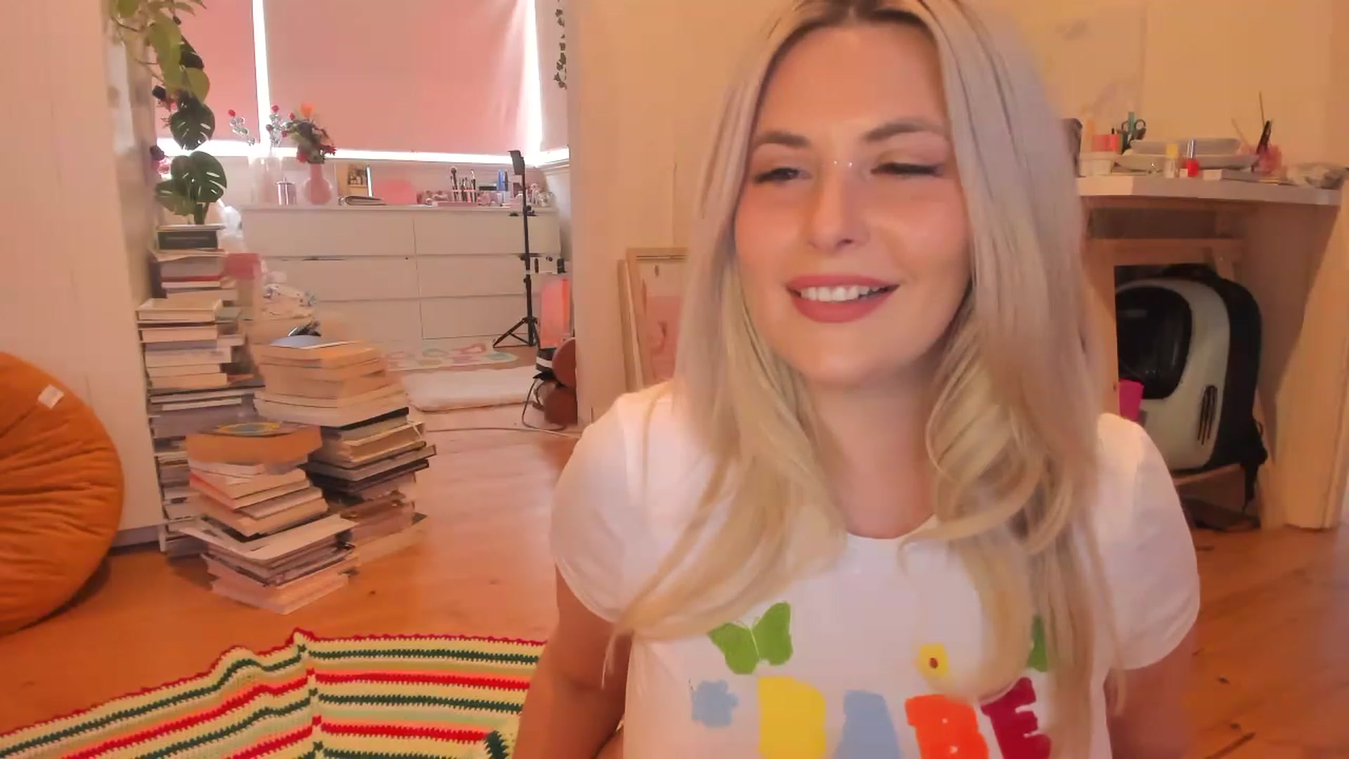 Gallery image thumbnail from Fun_Nikki's myfreecams stream on, 02/16/2023, 08:09 image 6 of 20