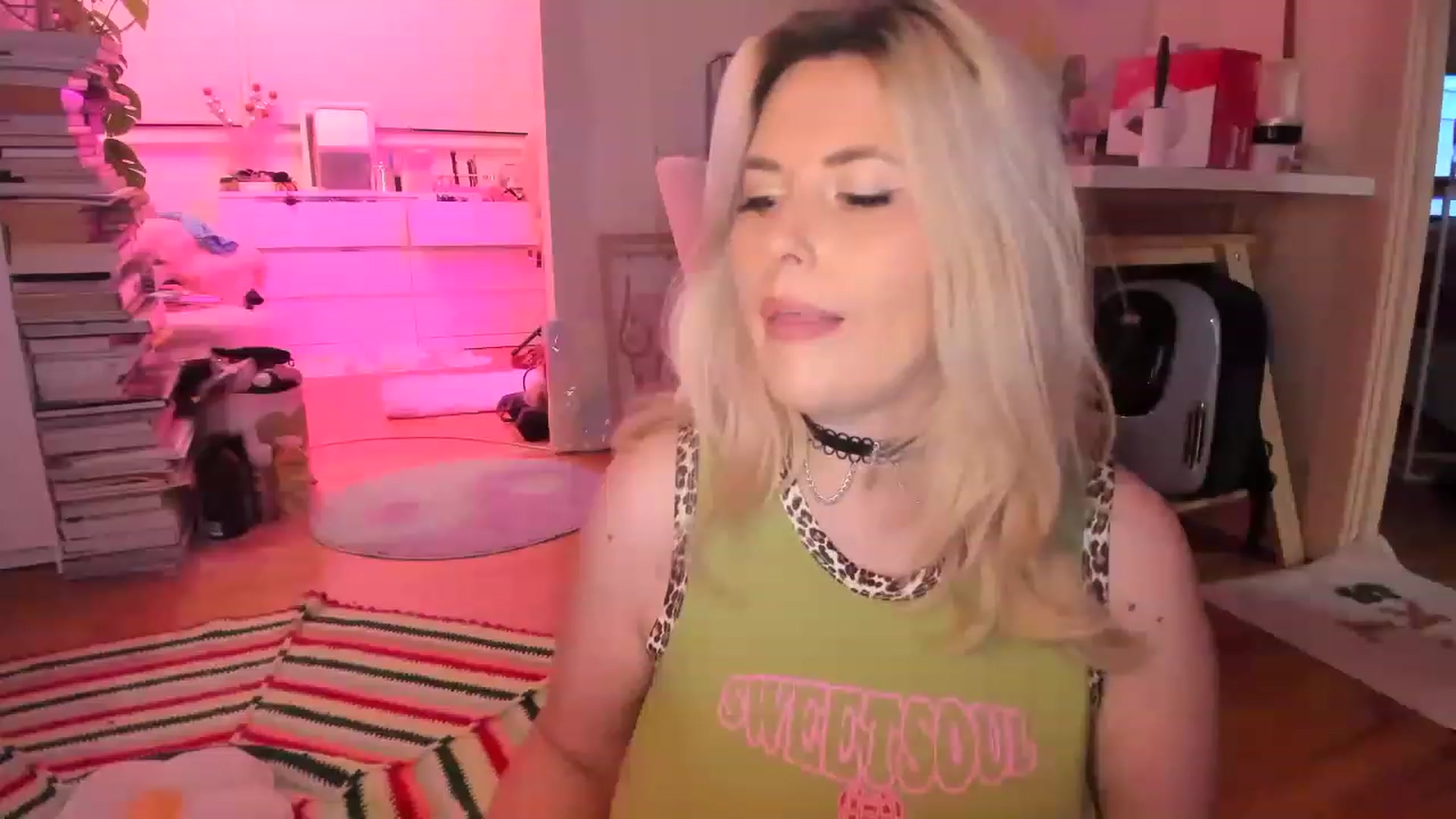 Gallery image thumbnail from Fun_Nikki's myfreecams stream on, 03/24/2023, 10:53 image 10 of 20