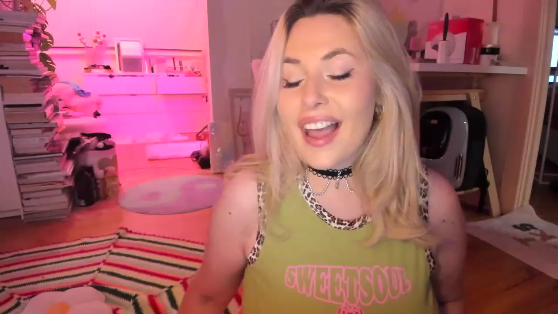 Gallery image thumbnail from Fun_Nikki's myfreecams stream on, 03/24/2023, 10:53 image 11 of 20