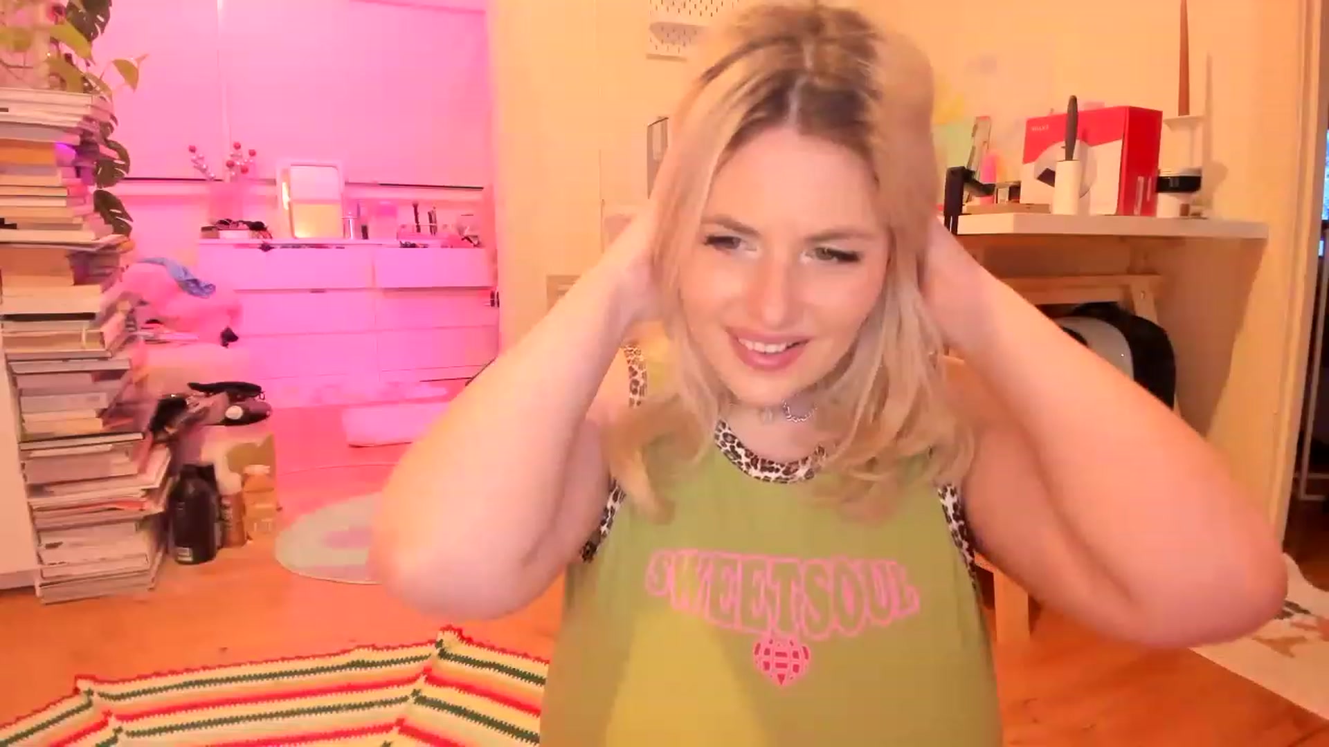 Gallery image thumbnail from Fun_Nikki's myfreecams stream on, 03/24/2023, 10:53 image 20 of 20