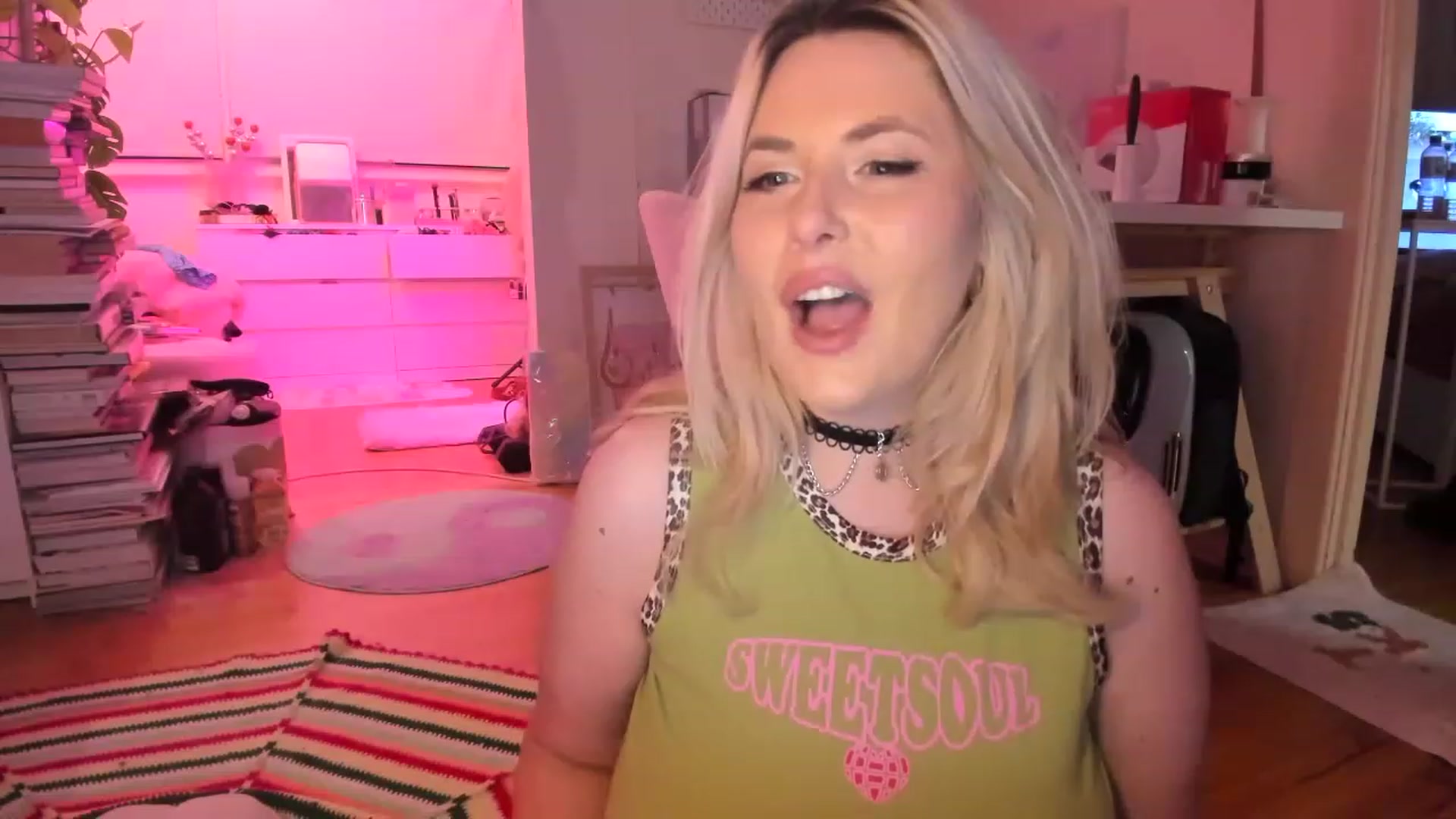 Gallery image thumbnail from Fun_Nikki's myfreecams stream on, 03/24/2023, 10:53 image 12 of 20