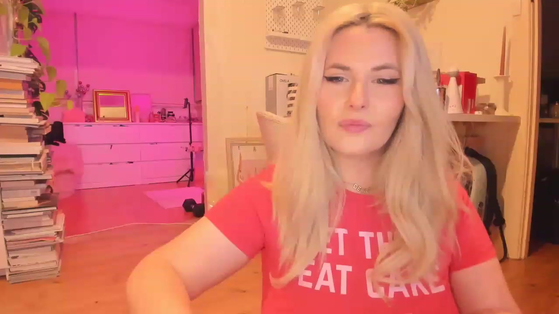 Gallery image thumbnail from Fun_Nikki's myfreecams stream on, 05/04/2023, 11:08 image 2 of 20
