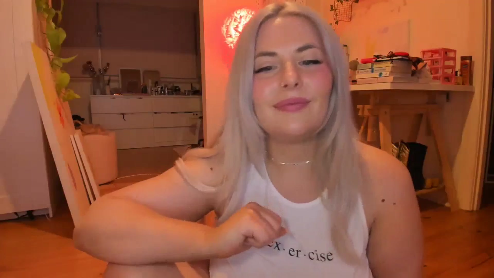 Gallery image thumbnail from Fun_Nikki's myfreecams stream on, 09/07/2023, 09:57 image 9 of 20