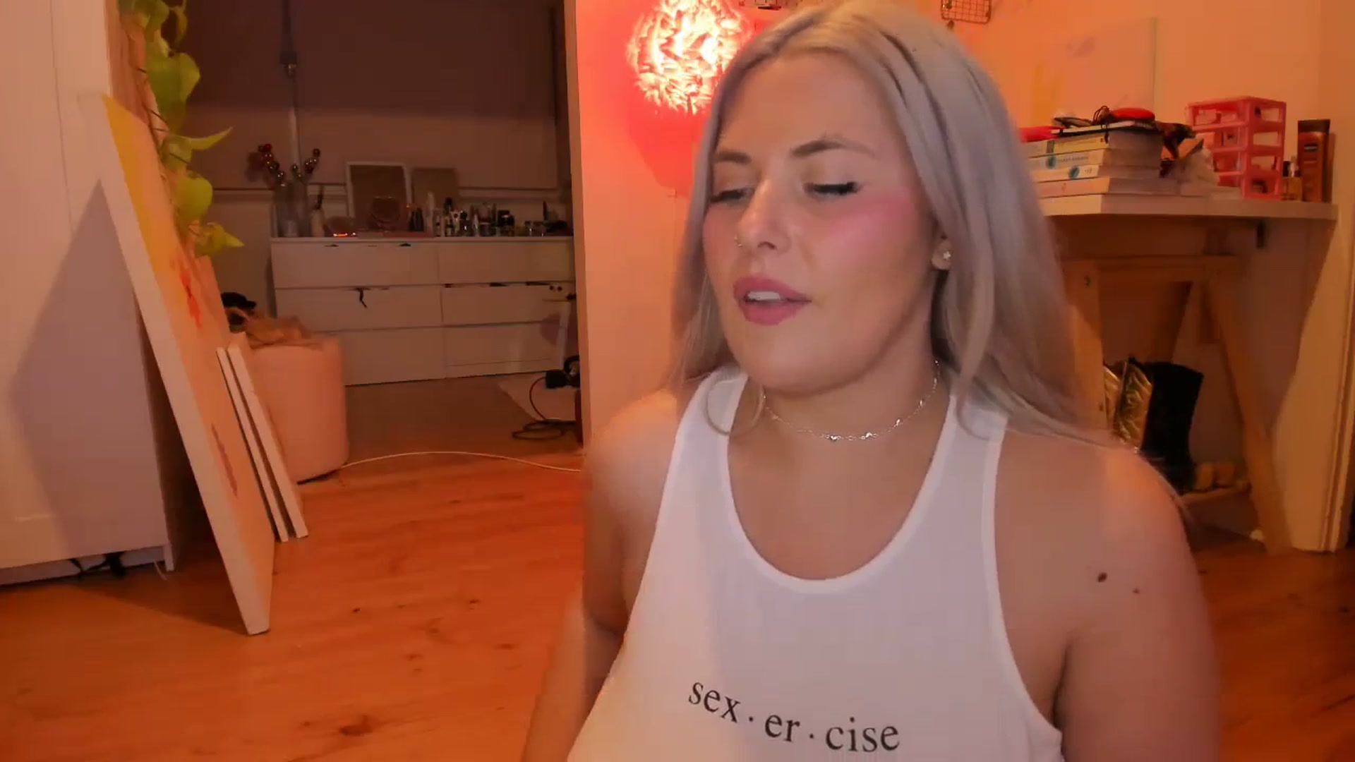 Gallery image thumbnail from Fun_Nikki's myfreecams stream on, 09/07/2023, 09:57 image 18 of 20