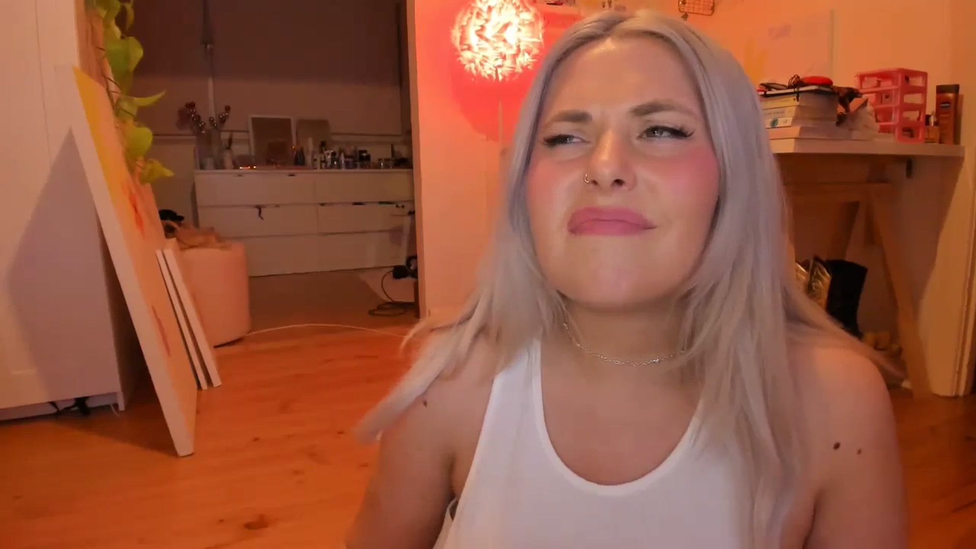 Gallery image thumbnail from Fun_Nikki's myfreecams stream on, 09/07/2023, 09:57 image 17 of 20