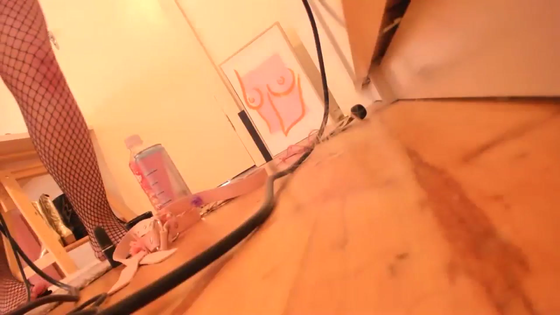 Gallery image thumbnail from Fun_Nikki's myfreecams stream on, 10/06/2023, 04:07 image 15 of 20