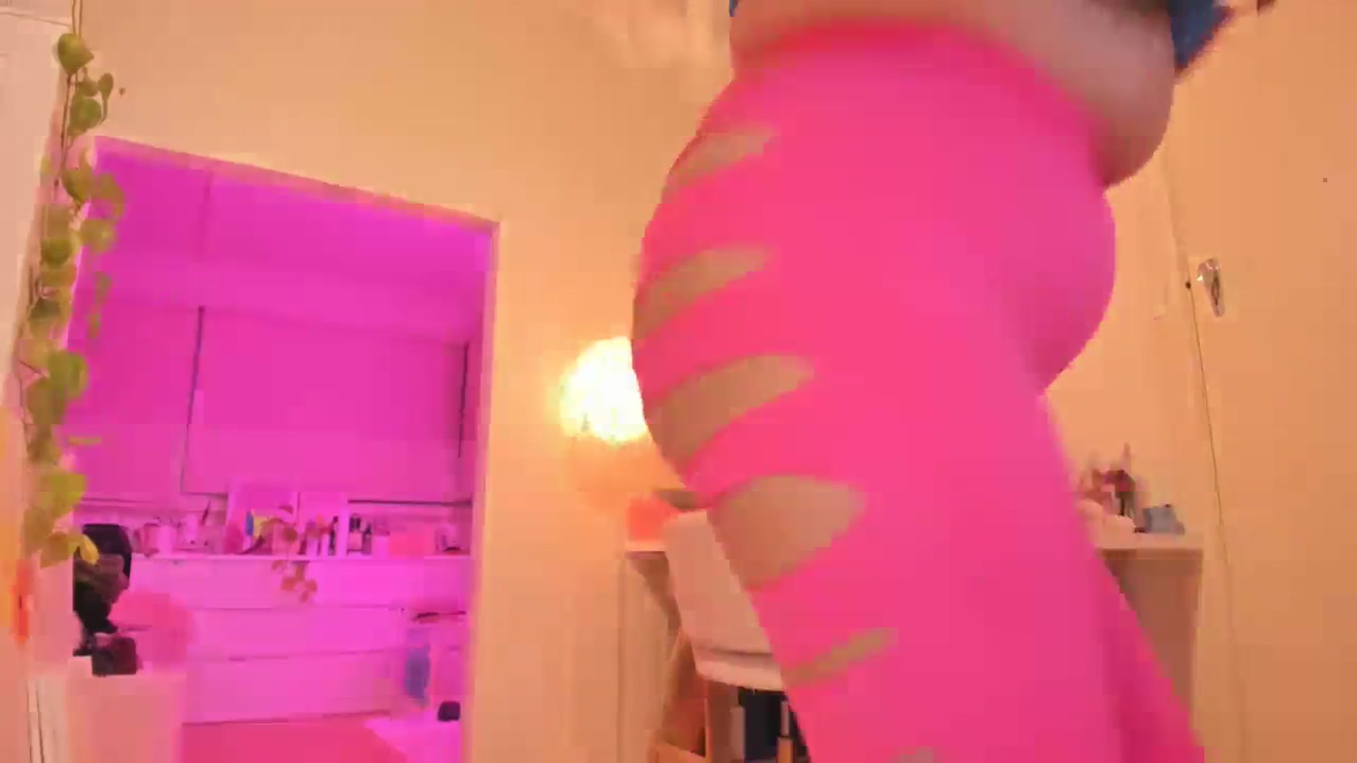Gallery image thumbnail from Fun_Nikki's myfreecams stream on, 11/11/2023, 10:06 image 10 of 20
