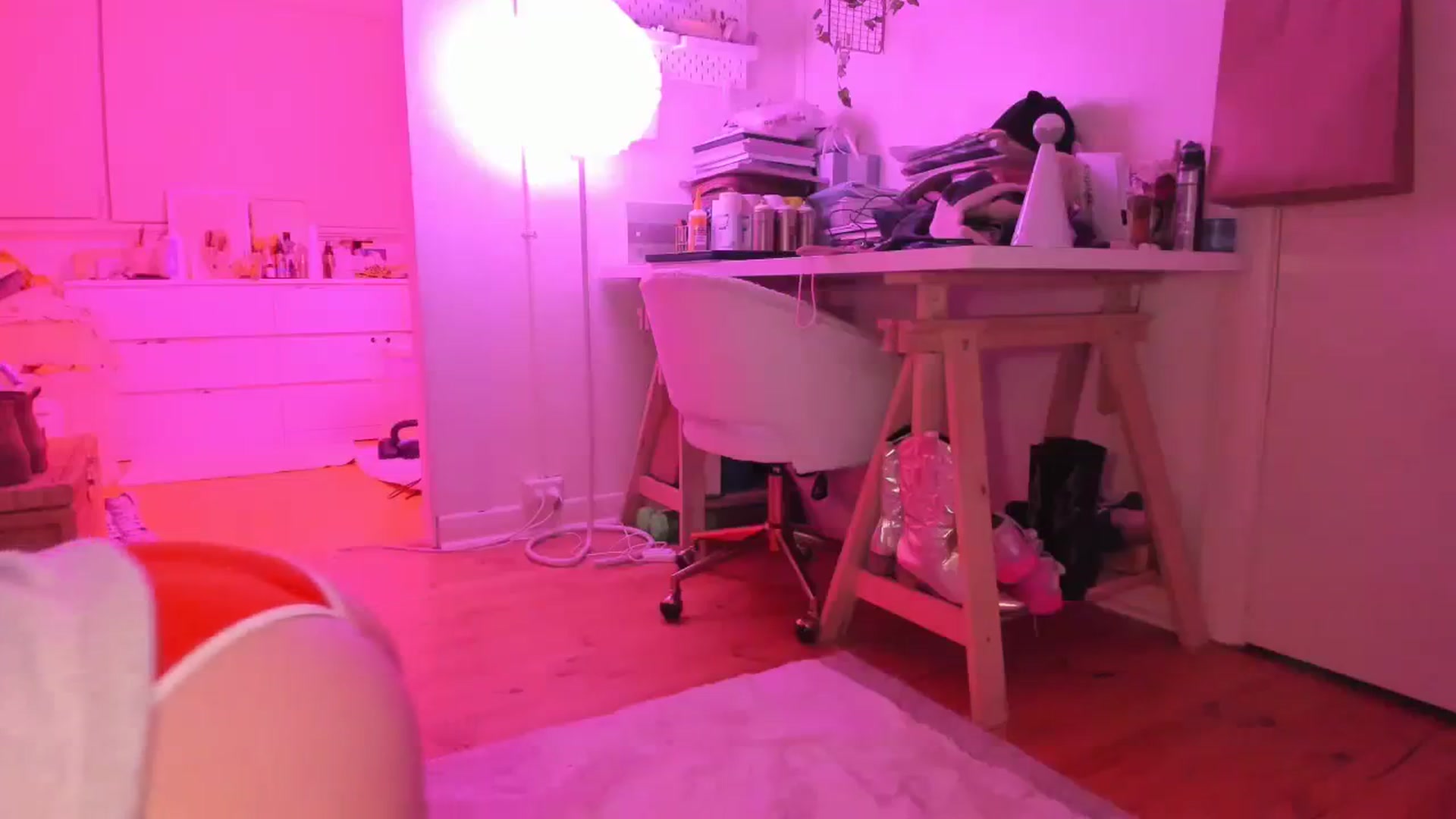 Gallery image thumbnail from Fun_Nikki's myfreecams stream on, 12/10/2023, 11:23 image 14 of 20