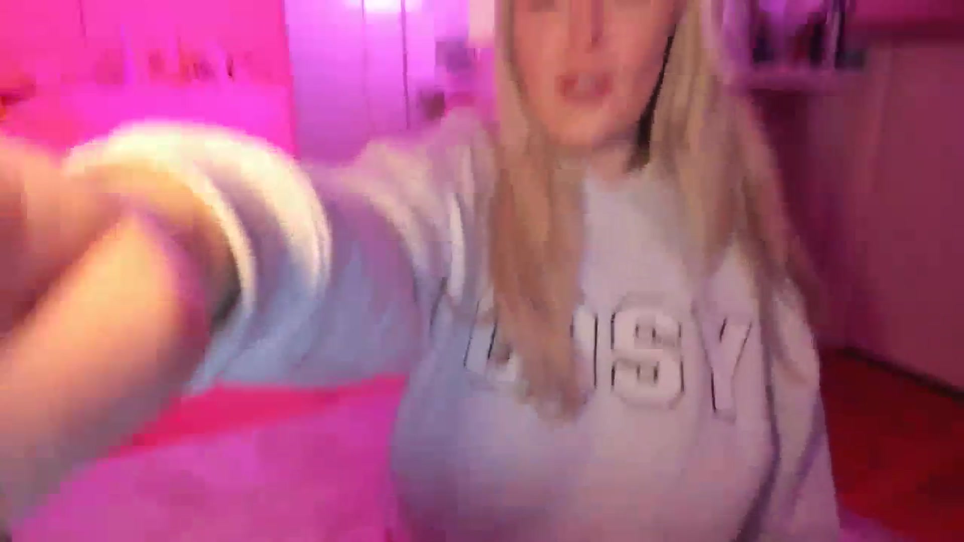 Gallery image thumbnail from Fun_Nikki's myfreecams stream on, 12/10/2023, 11:23 image 12 of 20