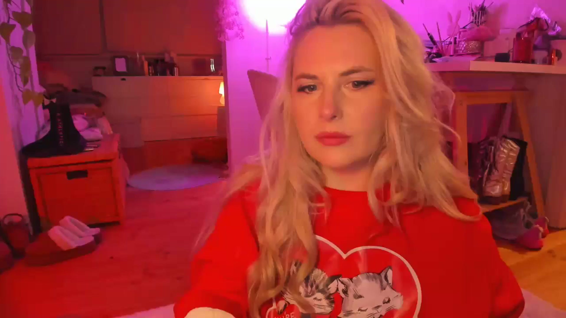 Gallery image thumbnail from Fun_Nikki's myfreecams stream on, 04/17/2024, 09:18 image 20 of 20