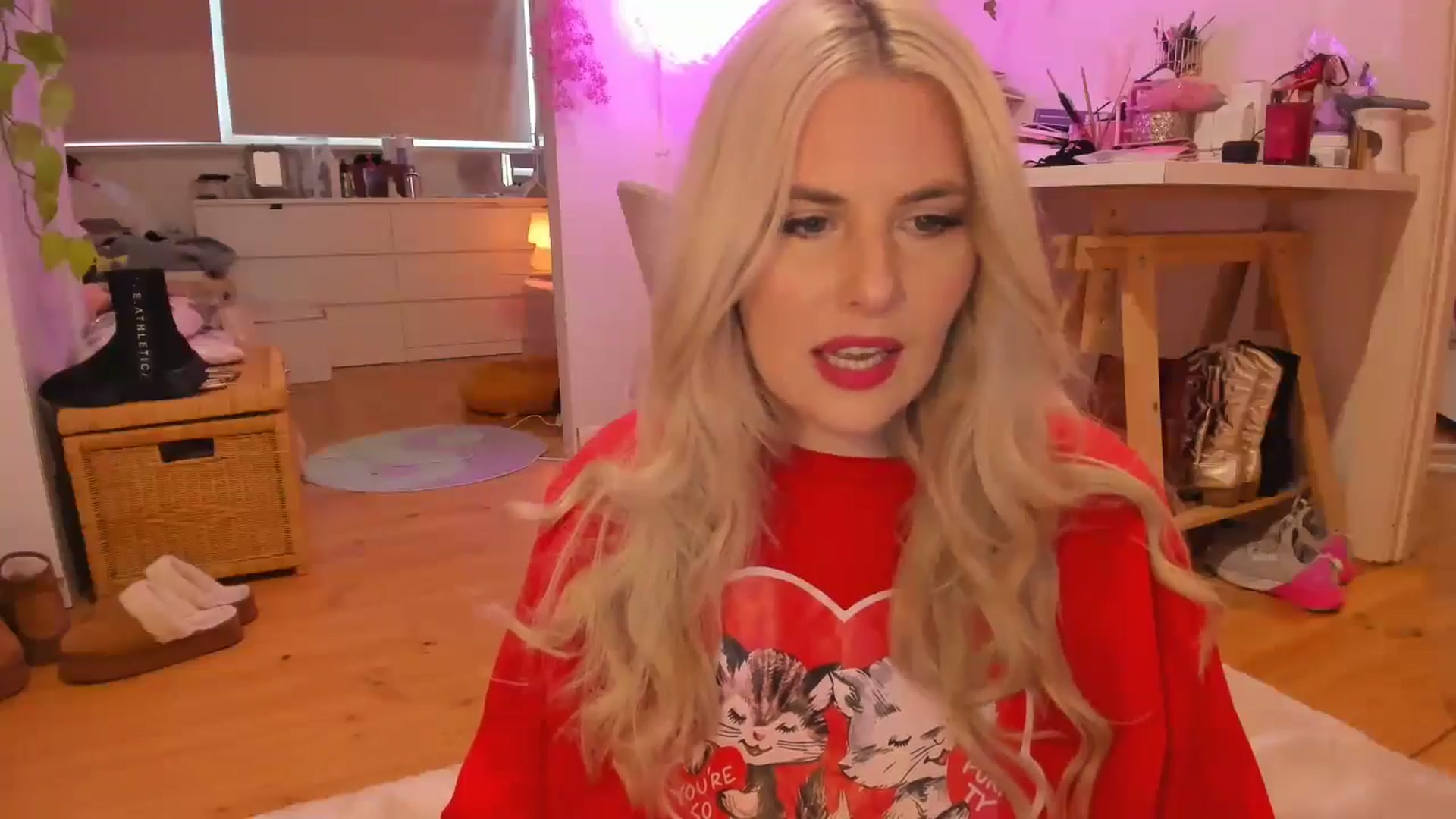 Gallery image thumbnail from Fun_Nikki's myfreecams stream on, 04/17/2024, 09:18 image 6 of 20
