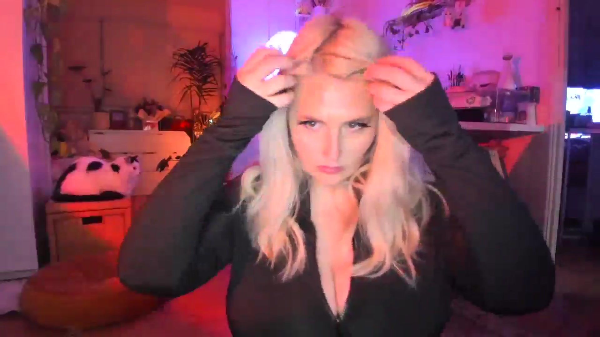 Gallery image thumbnail from Fun_Nikki's myfreecams stream on, 05/30/2024, 10:08 image 2 of 20