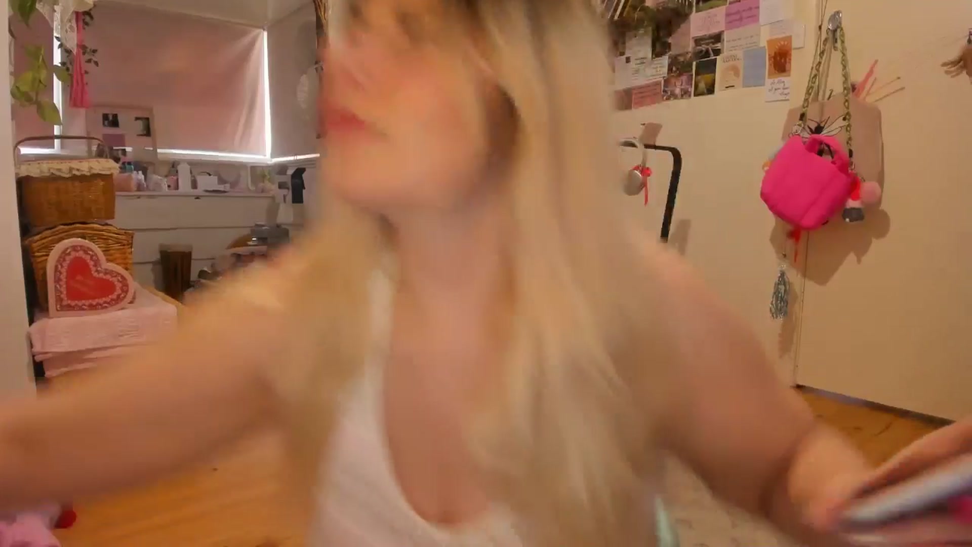 Gallery image thumbnail from Fun_Nikki's myfreecams stream on, 01/11/2025, 09:42 image 3 of 20