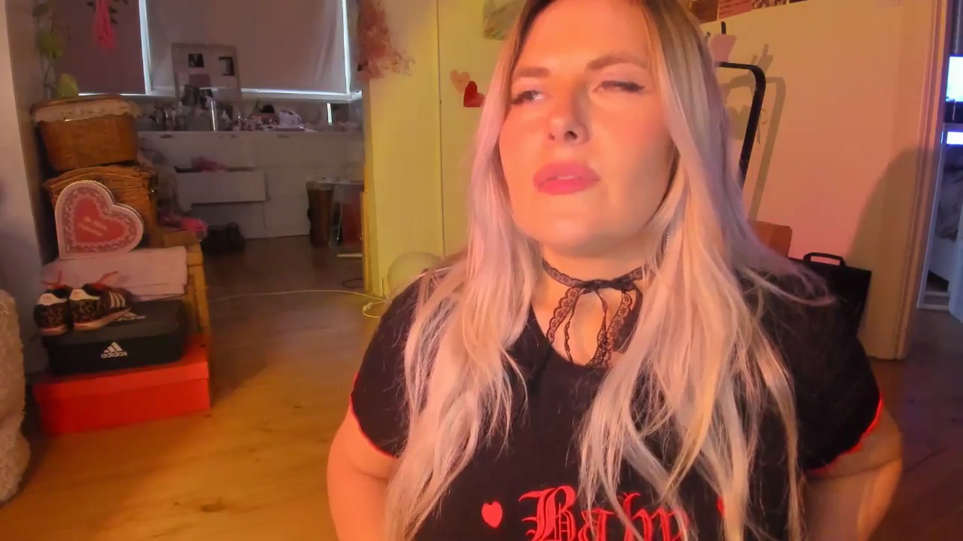Gallery image thumbnail from Fun_Nikki's myfreecams stream on, 01/29/2025, 10:31 image 15 of 20
