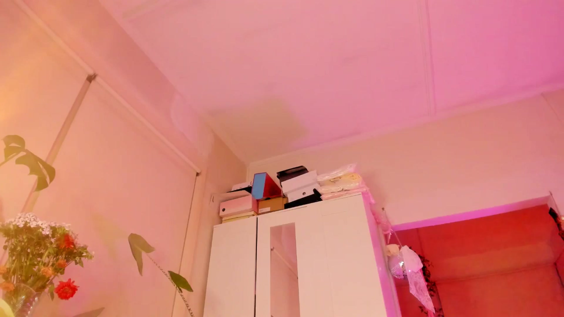 Gallery image thumbnail from Fun_Nikki's myfreecams stream on, 01/31/2025, 12:31 image 9 of 20