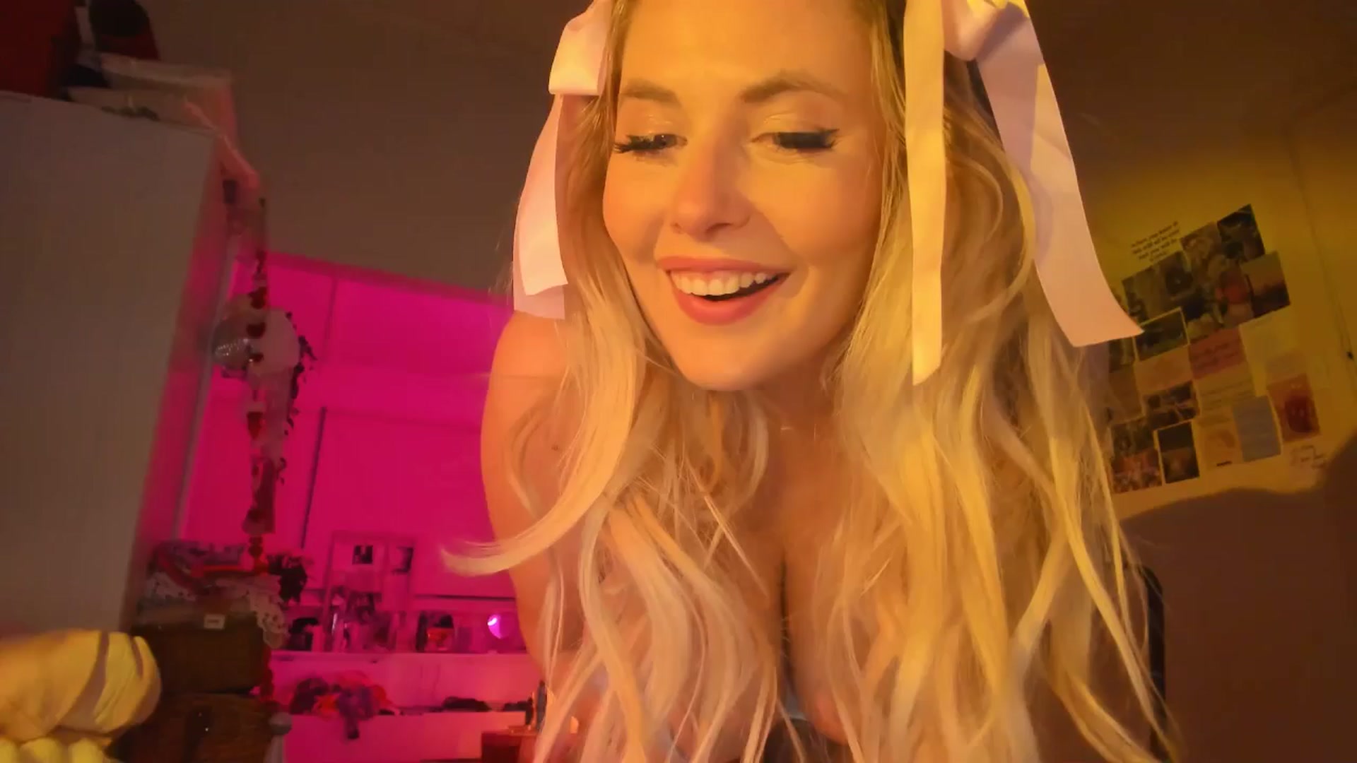 Gallery image thumbnail from Fun_Nikki's myfreecams stream on, 03/01/2025, 12:19 image 5 of 20