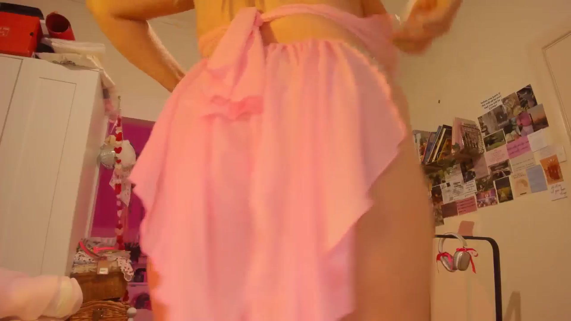 Gallery image thumbnail from Fun_Nikki's myfreecams stream on, 03/01/2025, 12:19 image 12 of 20