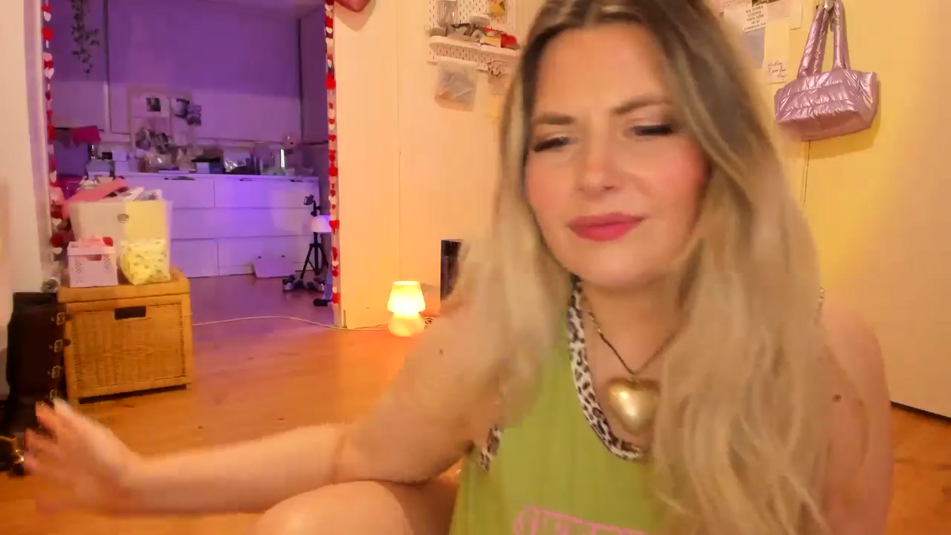 Gallery image thumbnail from Fun_Nikki's myfreecams stream on, 09/13/2025, 11:09 image 10 of 20