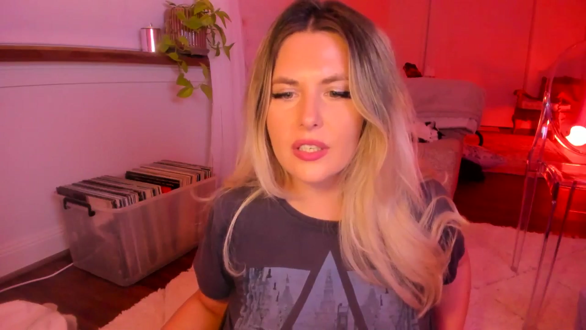 Gallery image thumbnail from Fun_Nikki's myfreecams stream on, 10/10/2025, 12:06 image 6 of 20