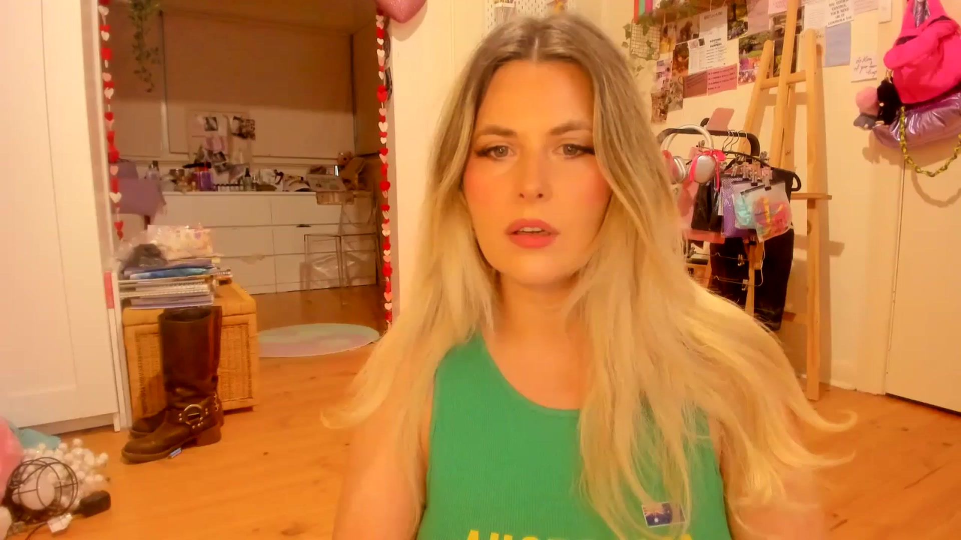 Gallery image thumbnail from Fun_Nikki's myfreecams stream on, 10/11/2025, 13:13 image 1 of 20
