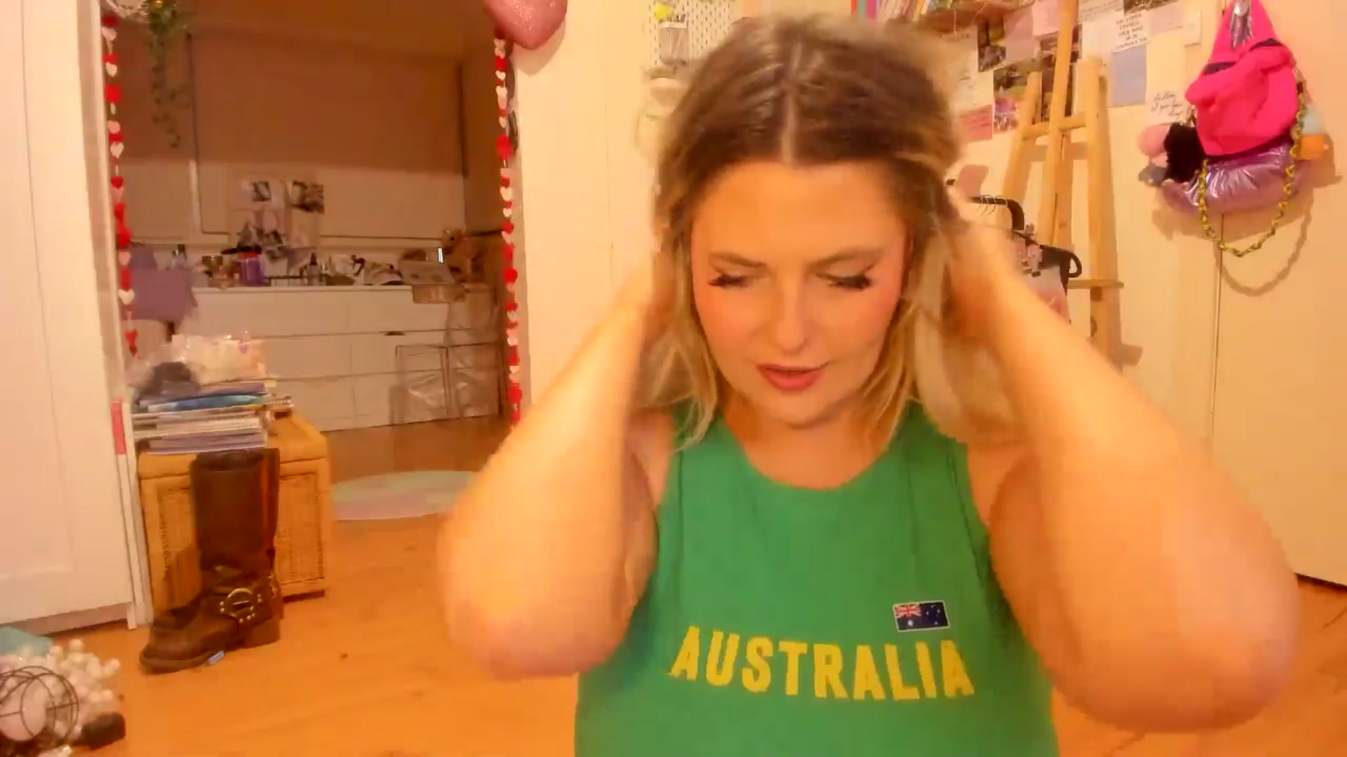 Gallery image thumbnail from Fun_Nikki's myfreecams stream on, 10/11/2025, 13:13 image 2 of 20