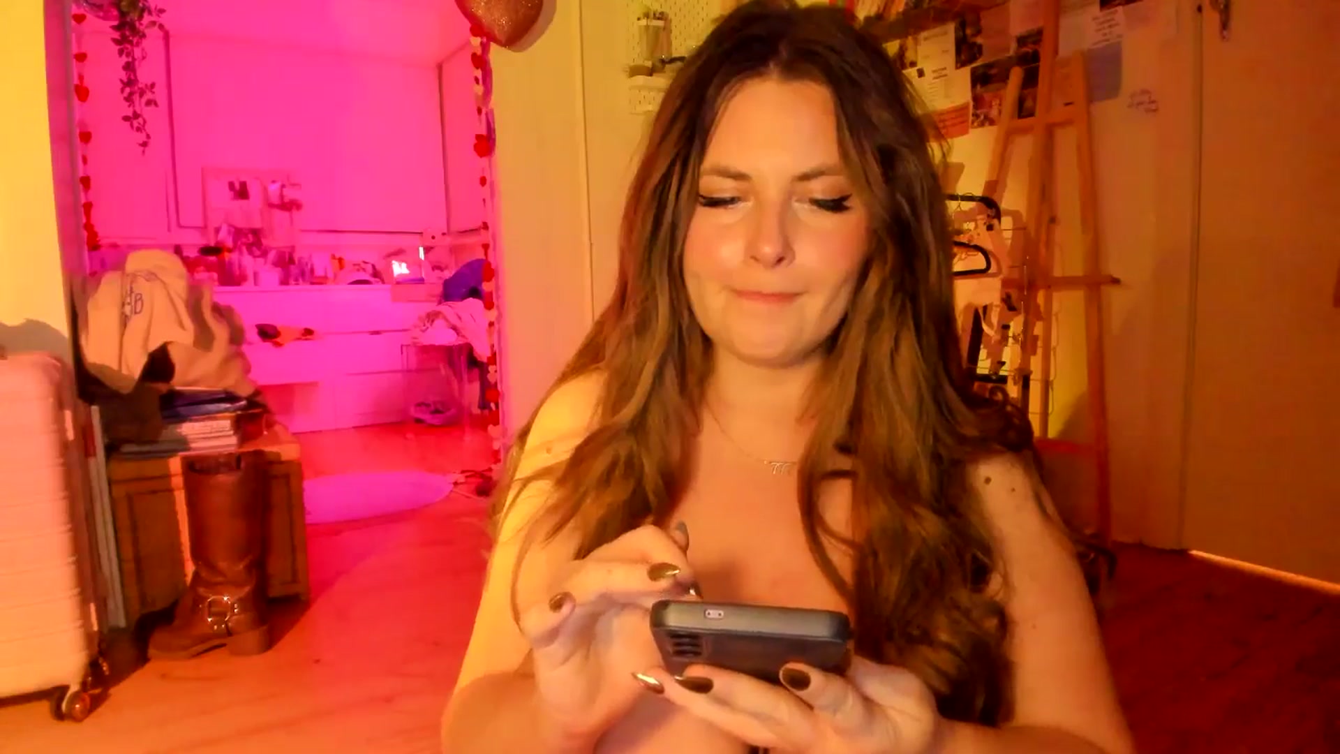 Gallery image thumbnail from Fun_Nikki's myfreecams stream on, 10/25/2025, 13:43 image 9 of 20