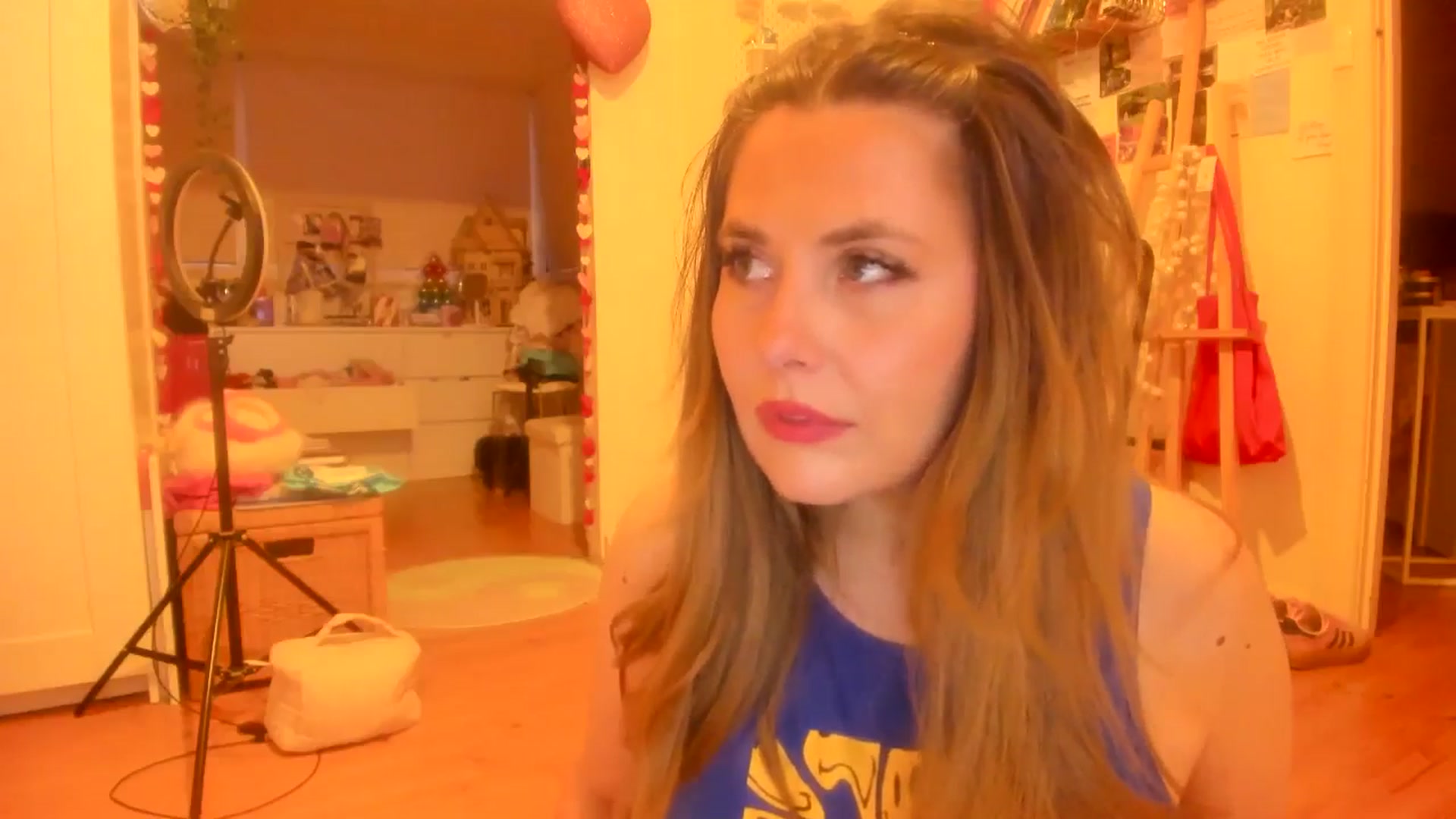 Gallery image thumbnail from Fun_Nikki's myfreecams stream on, 12/17/2025, 11:23 image 14 of 20