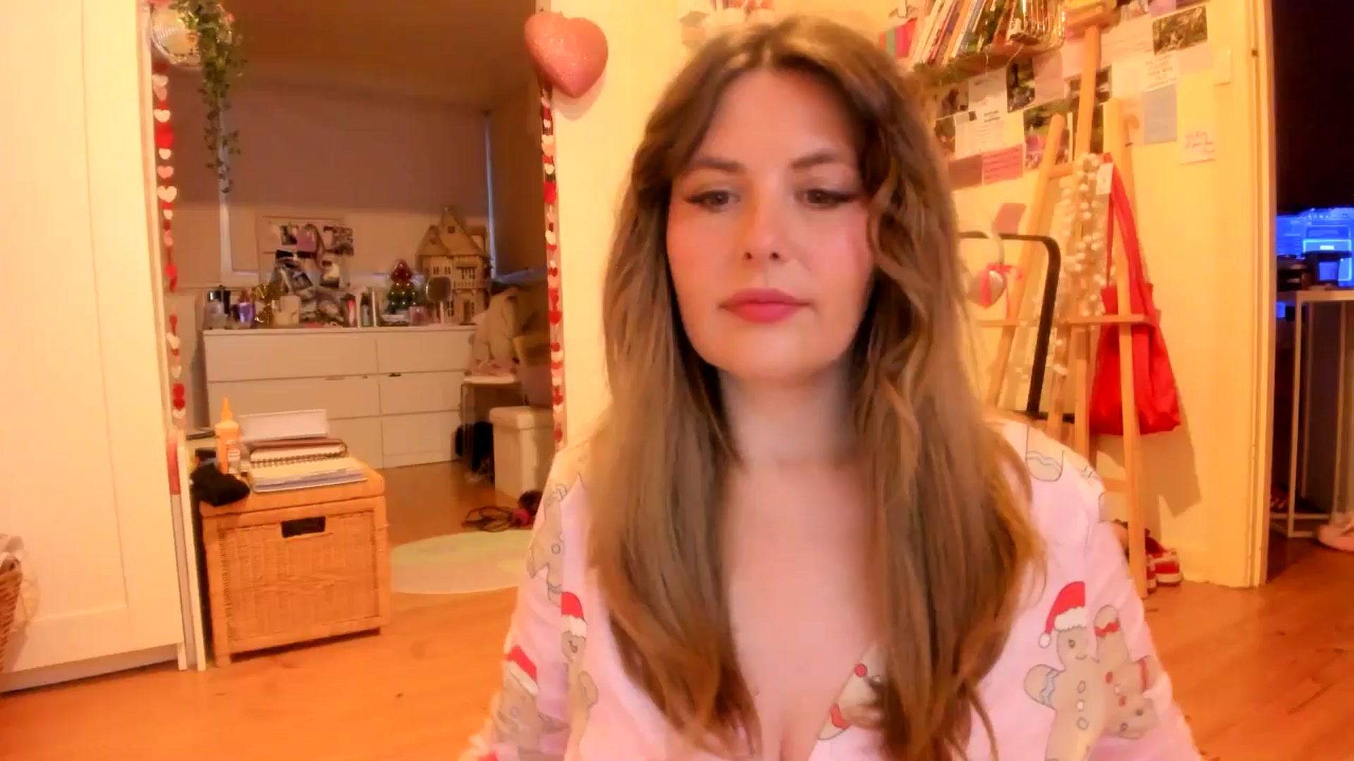 Gallery image thumbnail from Fun_Nikki's myfreecams stream on, 12/20/2025, 12:06 image 1 of 20