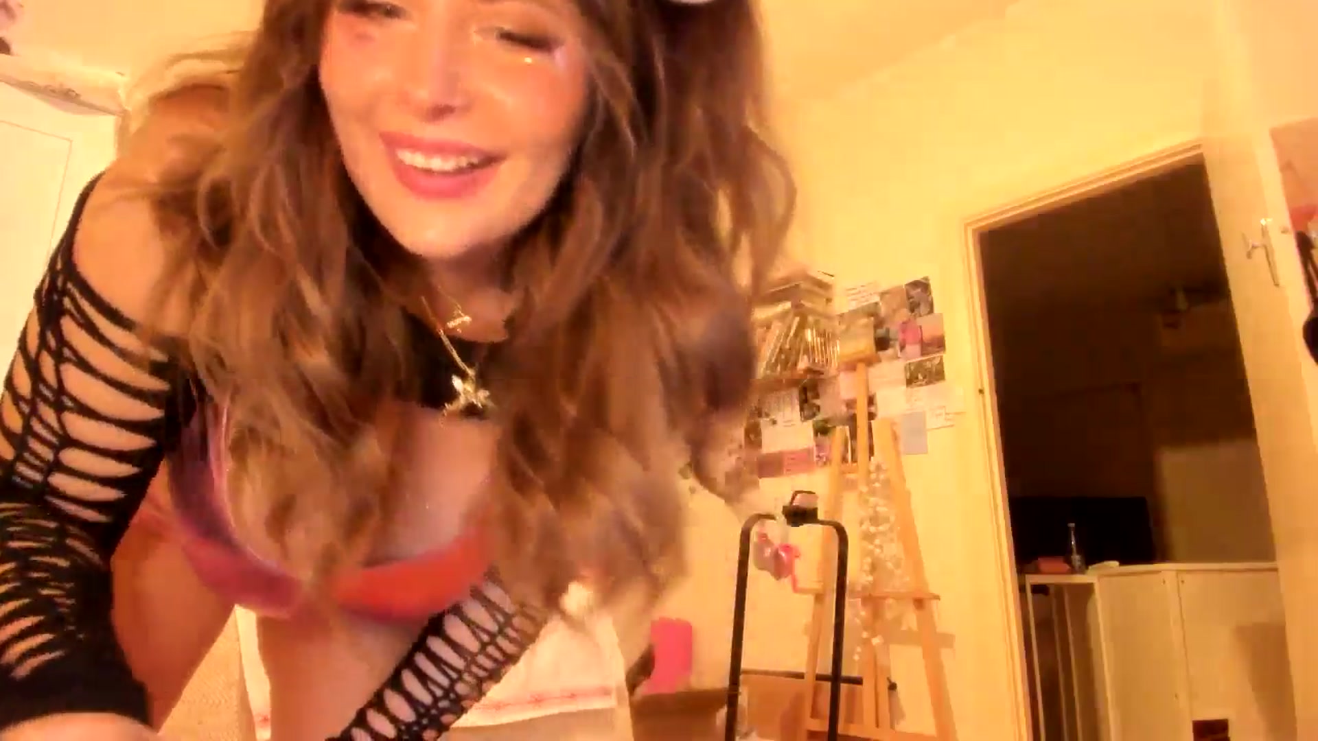 Gallery image thumbnail from Fun_Nikki's myfreecams stream on, 02/14/2026, 10:46 image 18 of 20