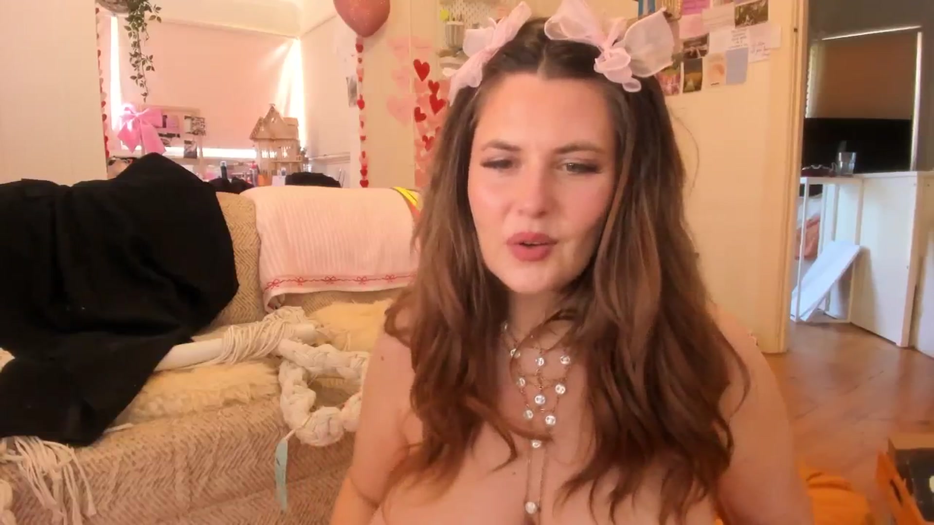 Gallery image thumbnail from Fun_Nikki's myfreecams stream on, 03/04/2026, 24:19 image 10 of 20