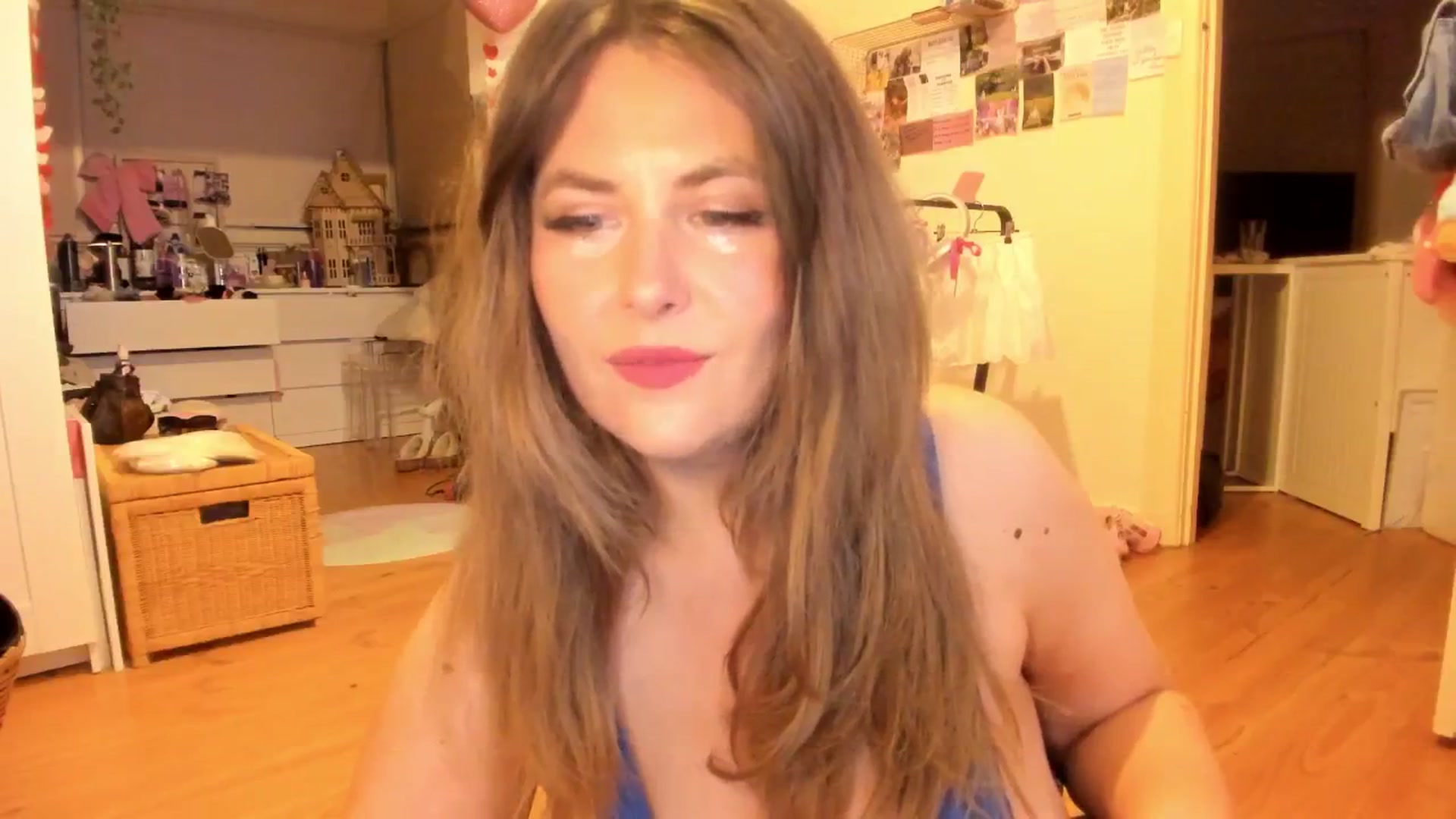 Gallery image thumbnail from Fun_Nikki's myfreecams stream on, 03/21/2026, 11:11 image 19 of 20