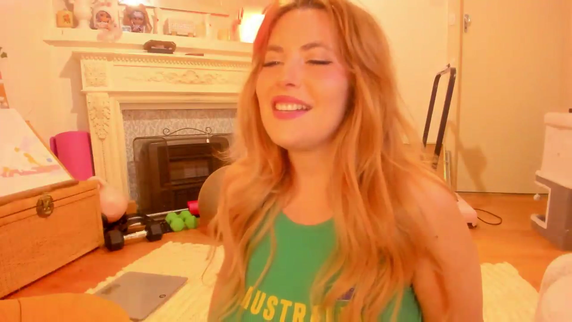 Gallery image thumbnail from Fun_Nikki's myfreecams stream on, 05/09/2026, 11:49 image 15 of 20