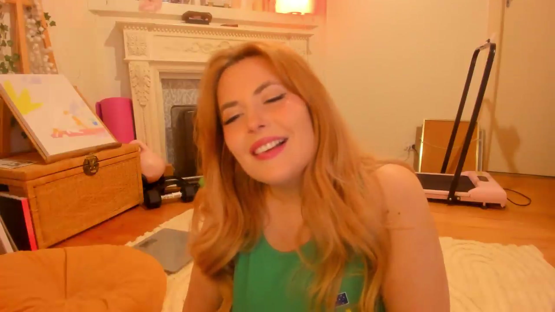 Gallery image thumbnail from Fun_Nikki's myfreecams stream on, 05/09/2026, 11:49 image 4 of 20