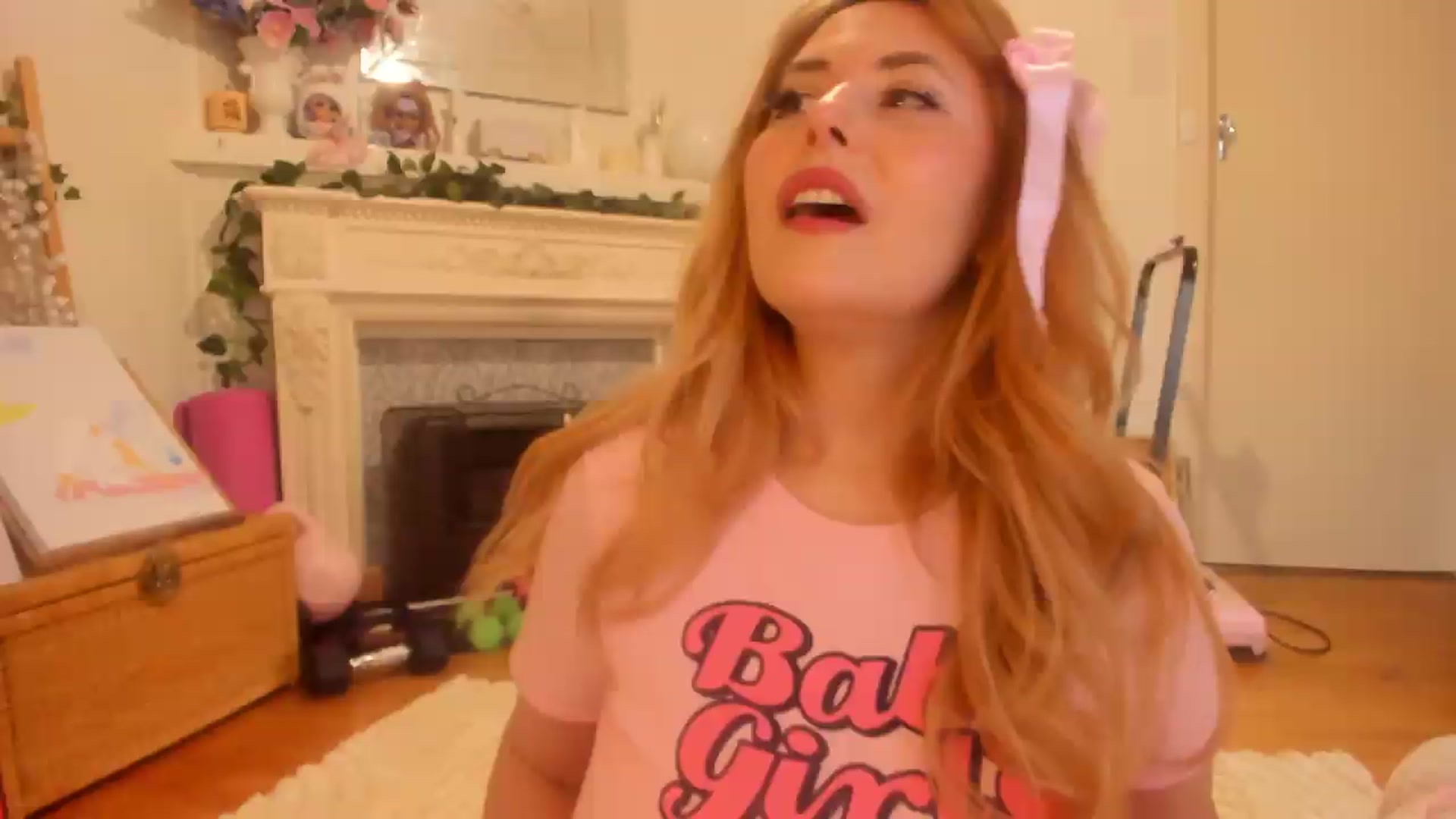 Gallery image thumbnail from Fun_Nikki's myfreecams stream on, 05/15/2026, 24:42 image 5 of 20