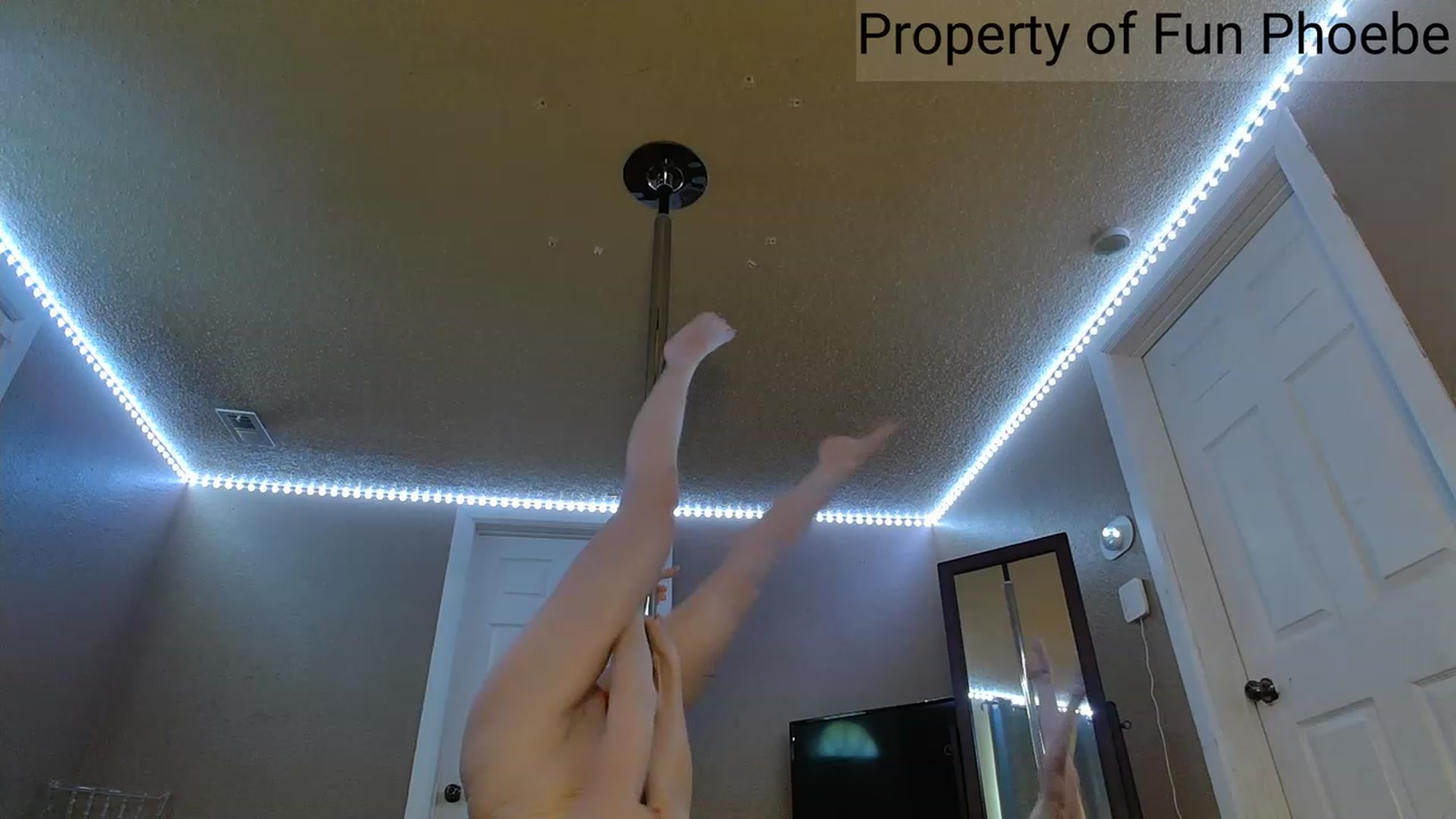Gallery image thumbnail from Fun_Phoebe's myfreecams stream on, 06/02/2023, 16:18 image 3 of 20