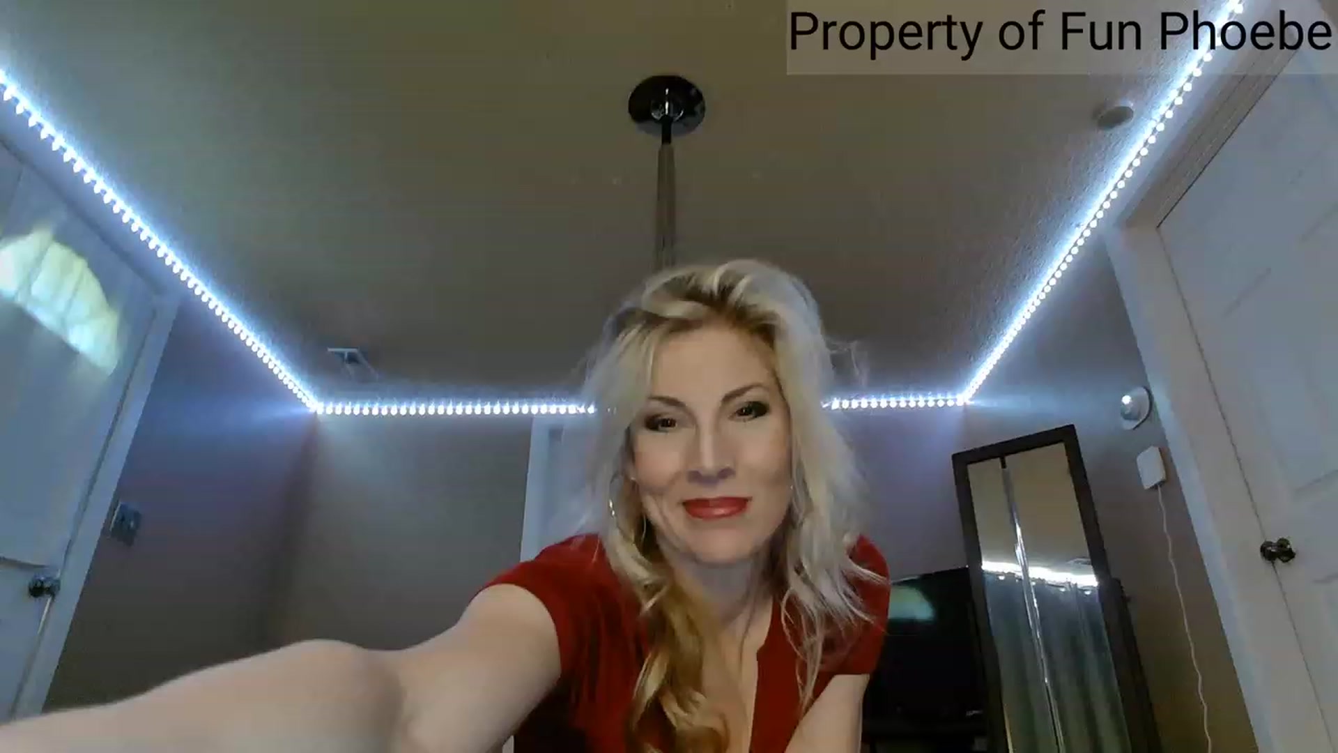 Gallery image thumbnail from Fun_Phoebe's myfreecams stream on, 06/13/2023, 18:47 image 1 of 20