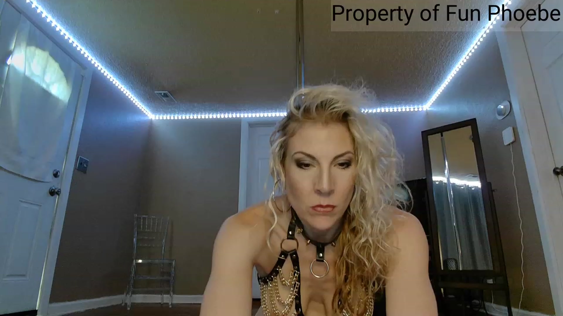 Gallery image thumbnail from Fun_Phoebe's myfreecams stream on, 06/17/2023, 17:21 image 9 of 20