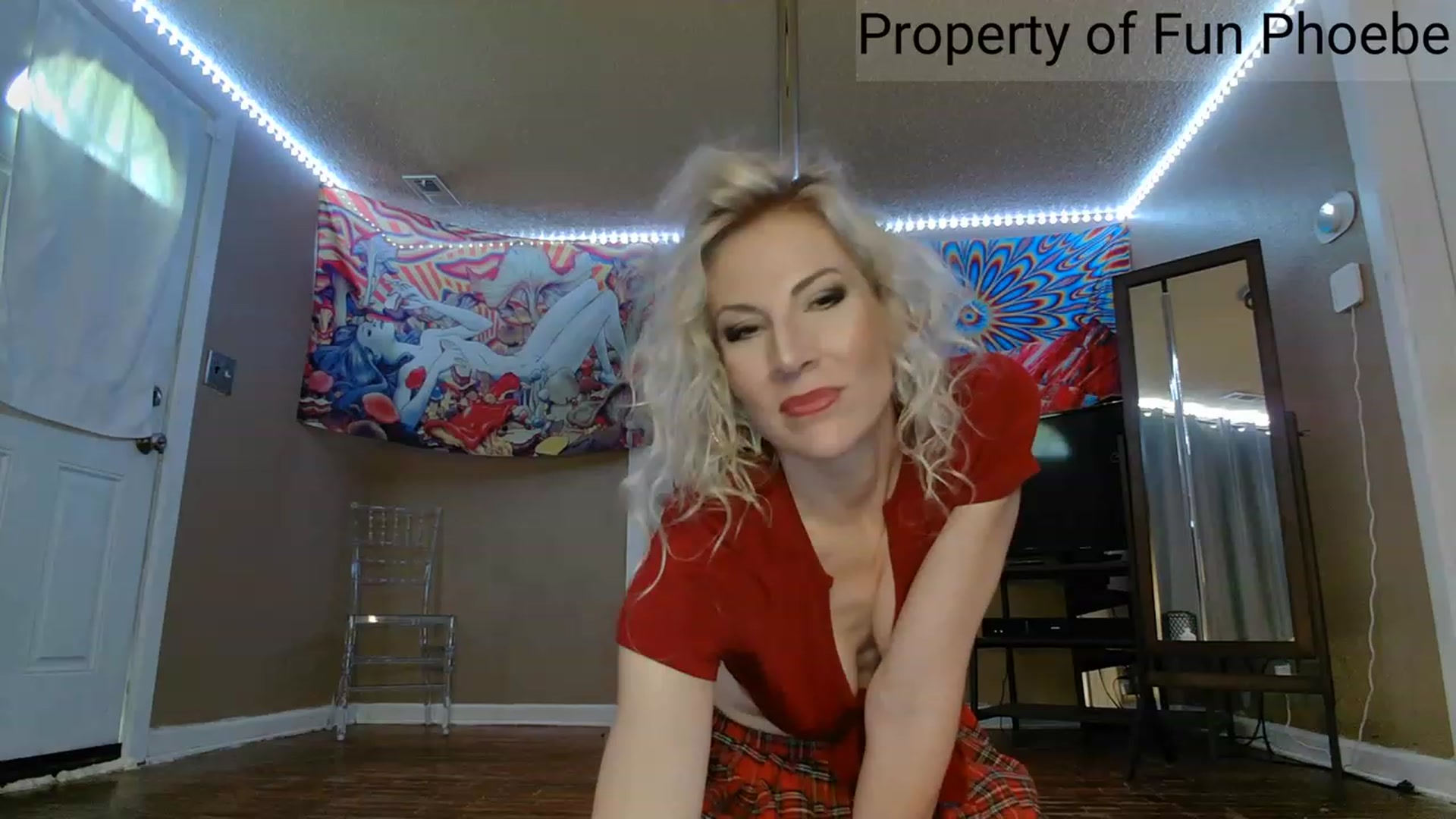 Gallery image thumbnail from Fun_Phoebe's myfreecams stream on, 06/21/2023, 17:24 image 18 of 20