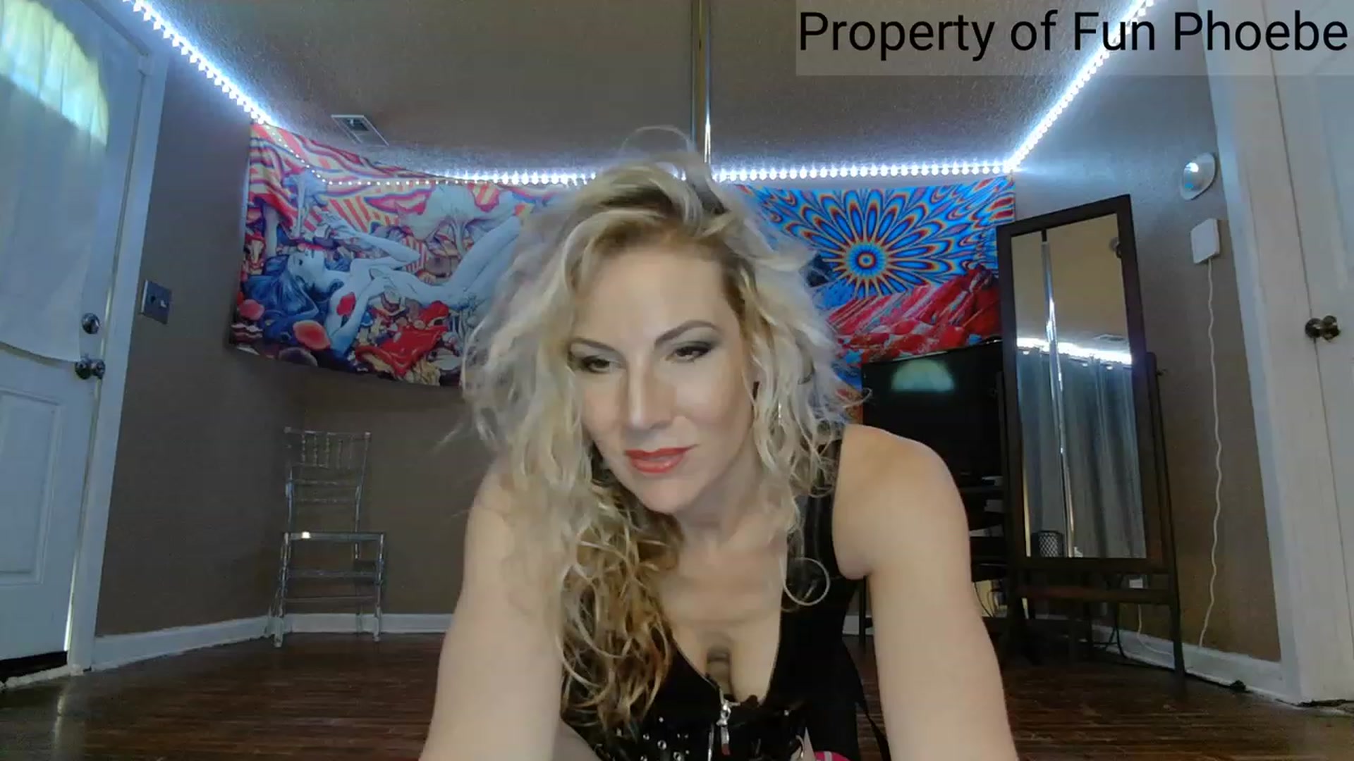 Gallery image thumbnail from Fun_Phoebe's myfreecams stream on, 06/22/2023, 17:06 image 2 of 20