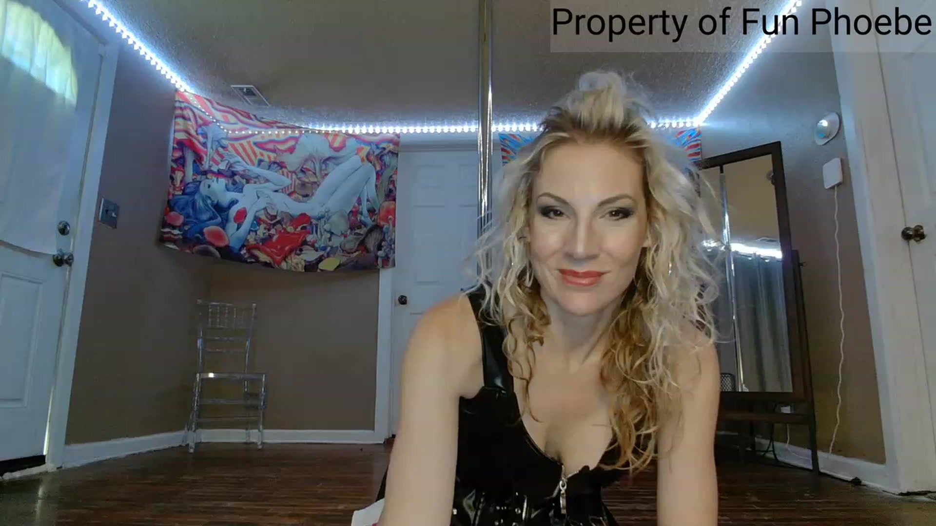 Gallery image thumbnail from Fun_Phoebe's myfreecams stream on, 06/22/2023, 17:06 image 4 of 20